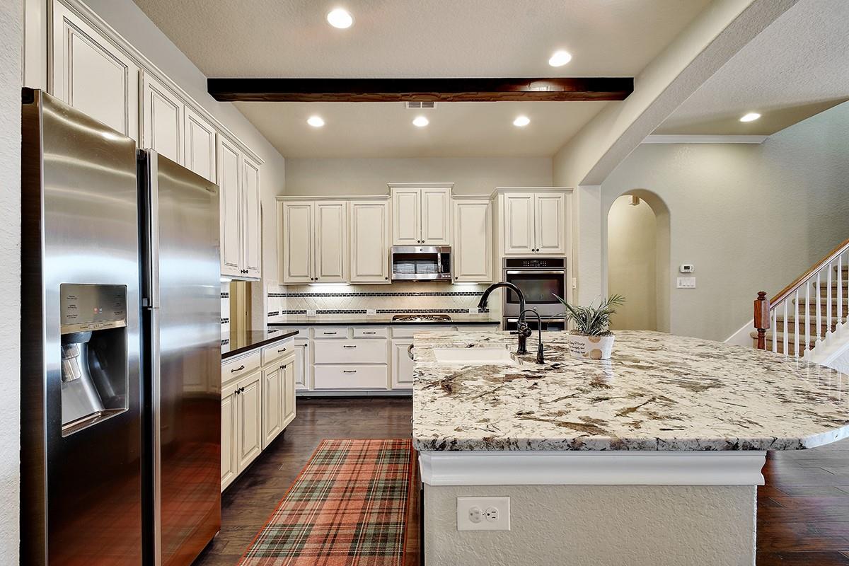 Image 4 of 40 For 930 Dulce Vis