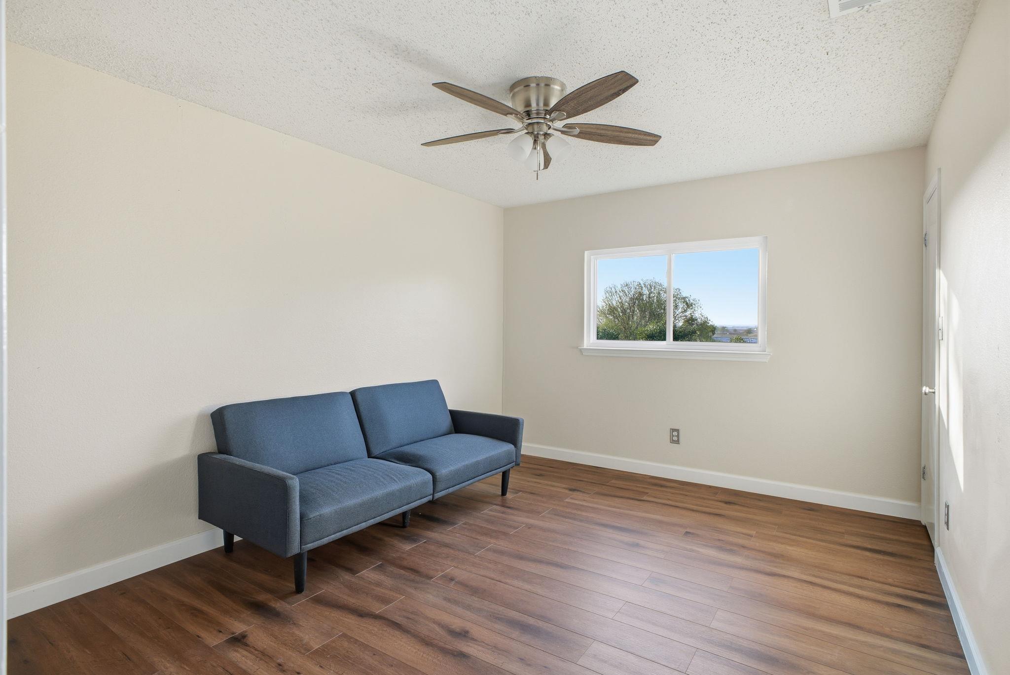 Image 15 of 36 For 4020 Grassland Ln