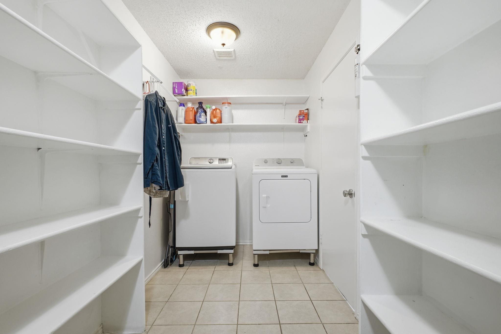 Image 19 of 36 For 4020 Grassland Ln