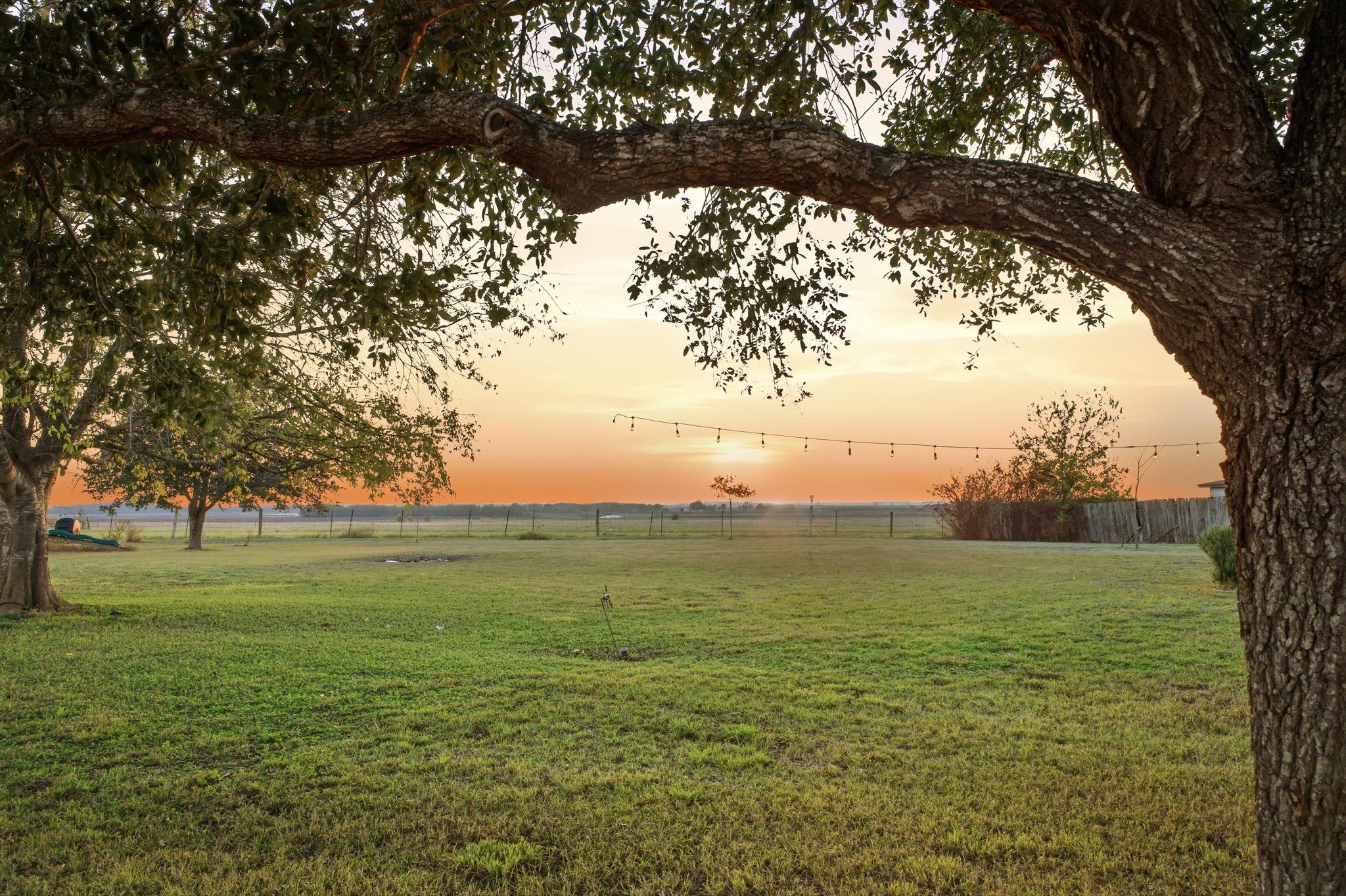 Image 24 of 36 For 4020 Grassland Ln