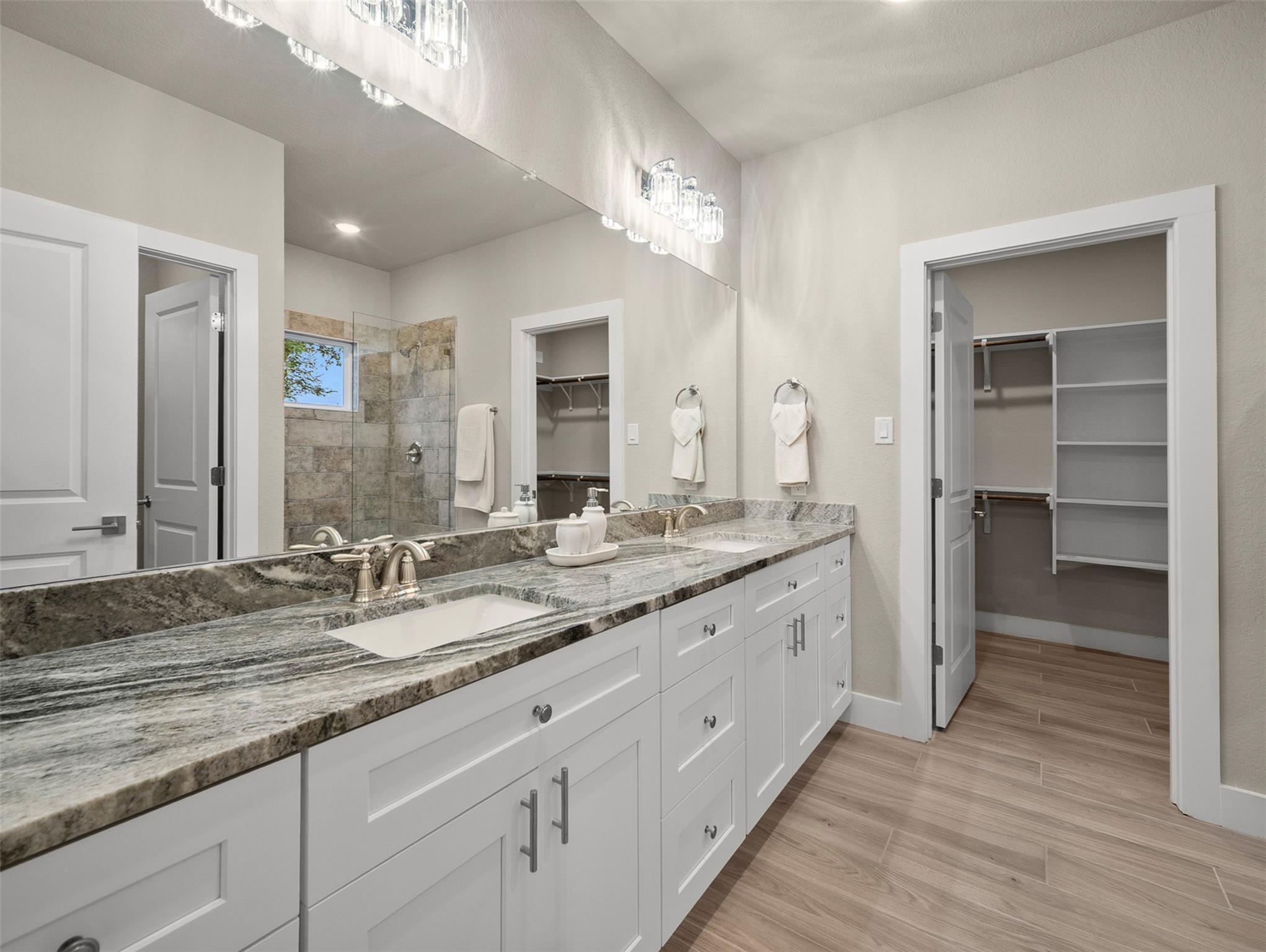 Image 21 of 35 For 5338 Howard St St