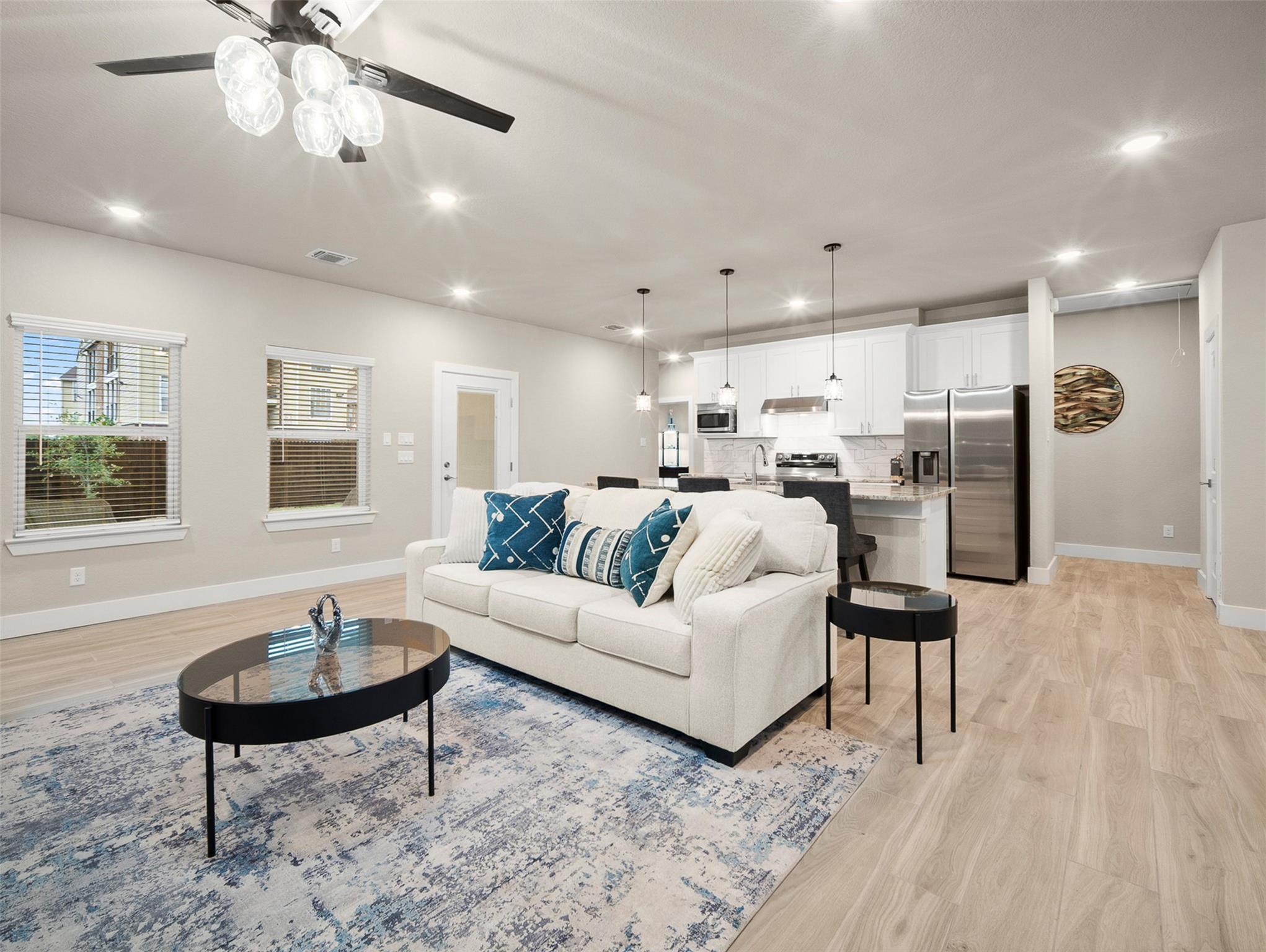 Image 7 of 35 For 5338 Howard St St