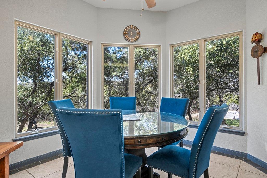 Image 13 of 40 For 209 Lakeview Cir