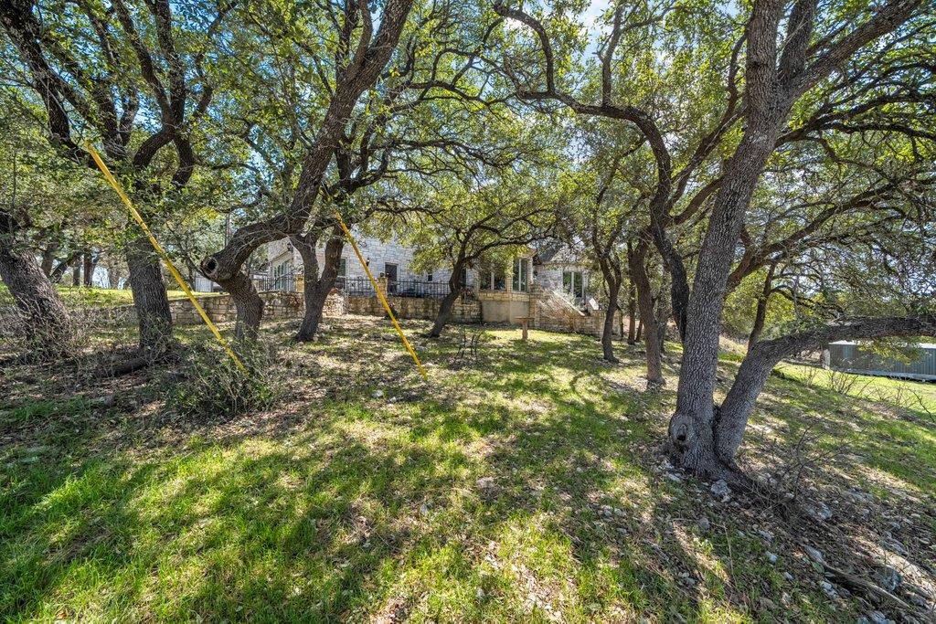 Image 33 of 40 For 209 Lakeview Cir