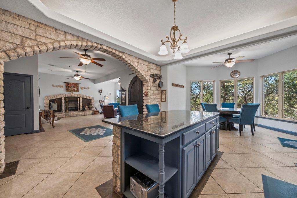 Image 8 of 40 For 209 Lakeview Cir
