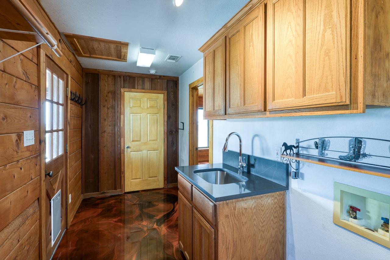 Image 29 of 40 For 800 County Road 126