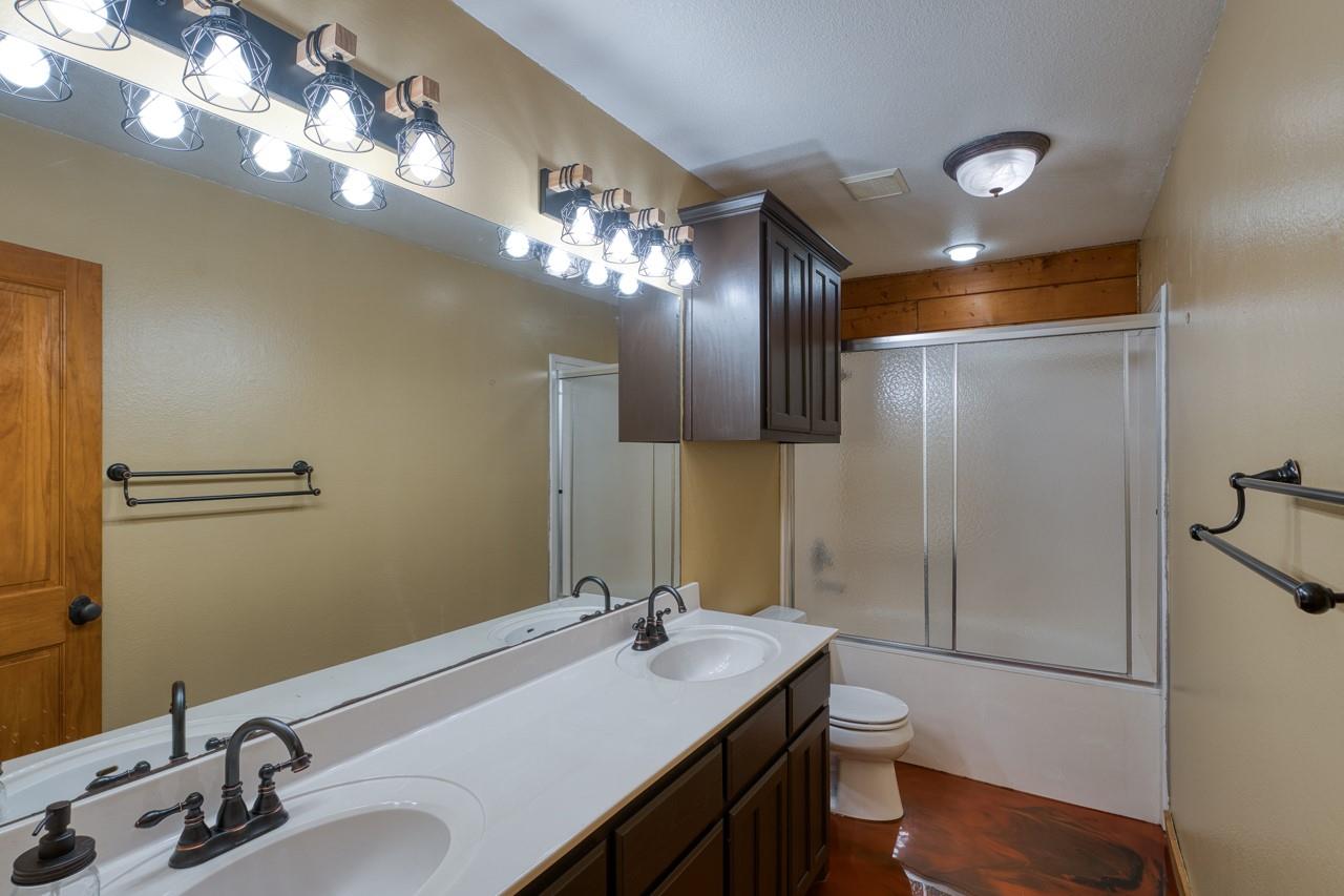 Image 34 of 40 For 800 County Road 126