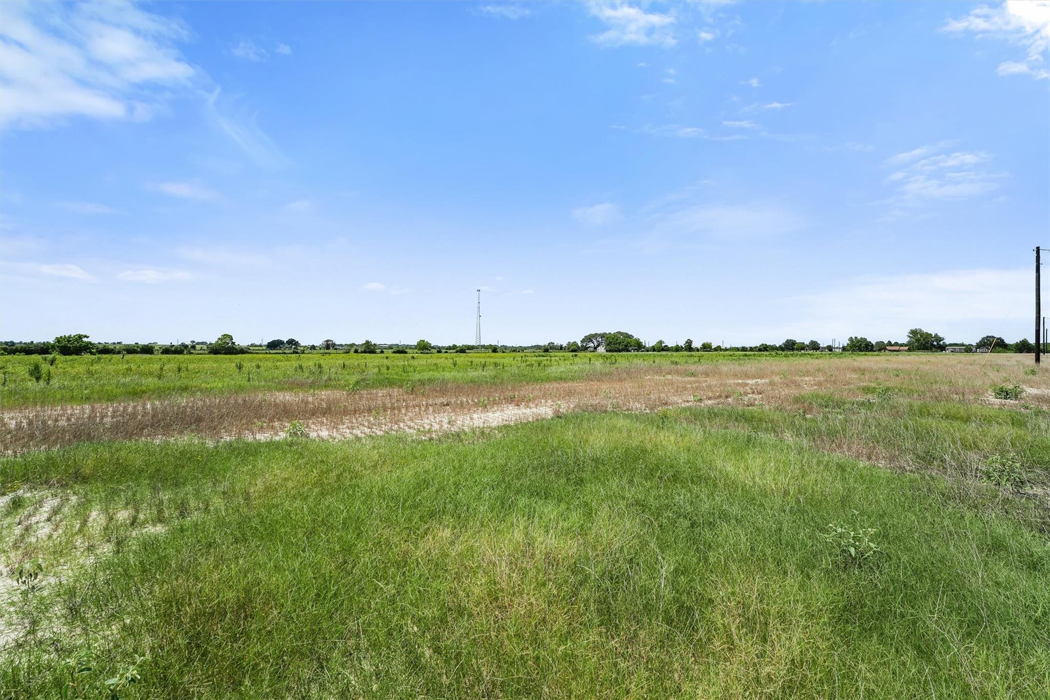 Image 2 of 9 For 1304 Saddleback Dr