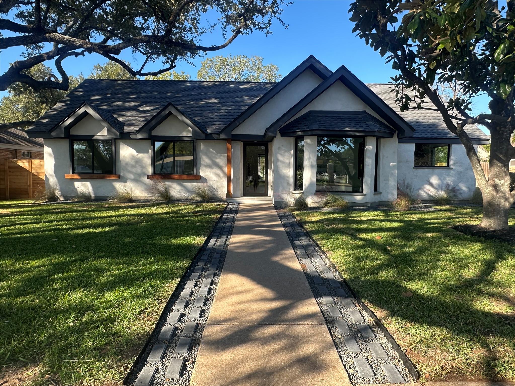 Details for 4910 Woodcreek Rd, Austin, TX 78749