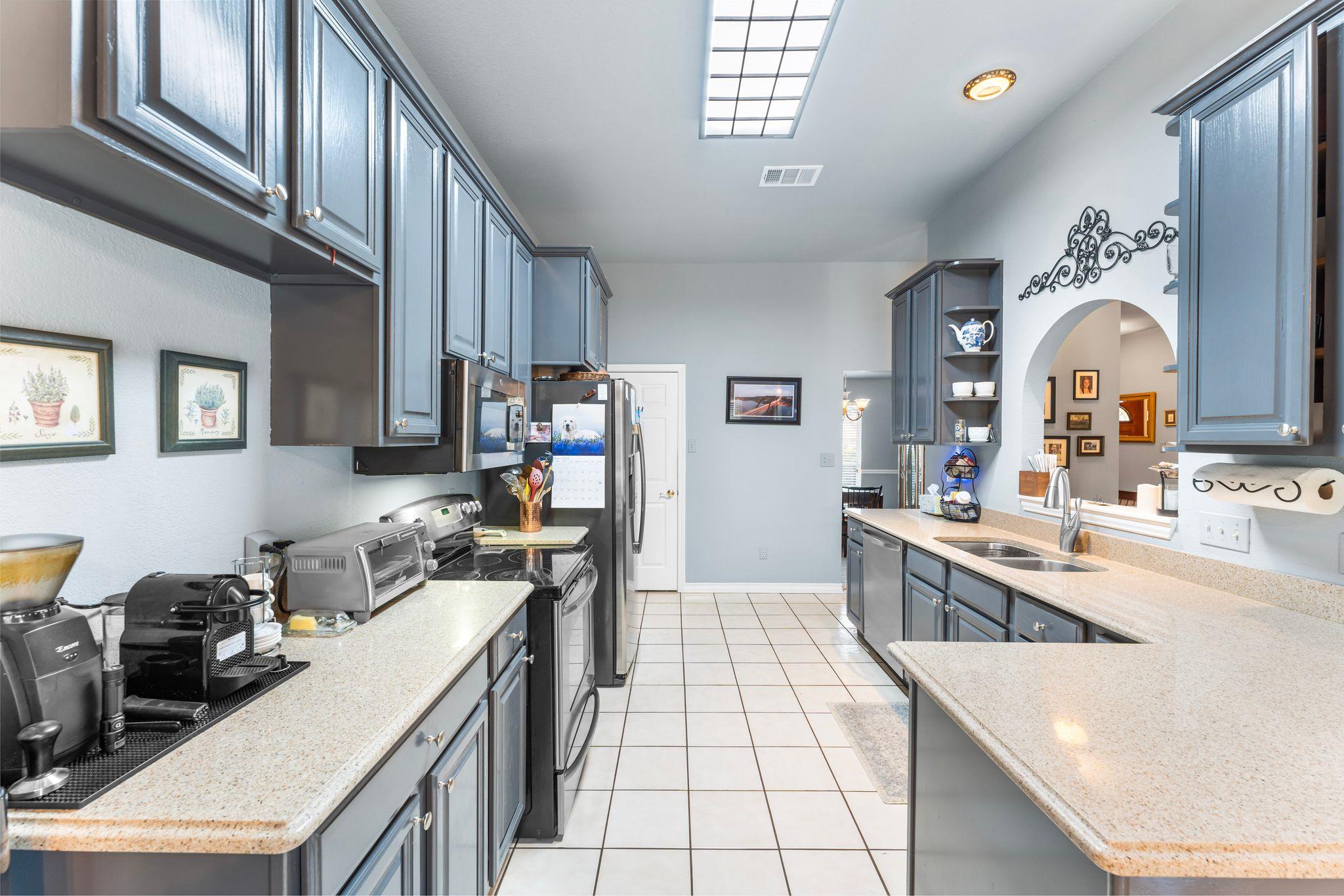 Image 24 of 40 For 221 Breakaway Rd