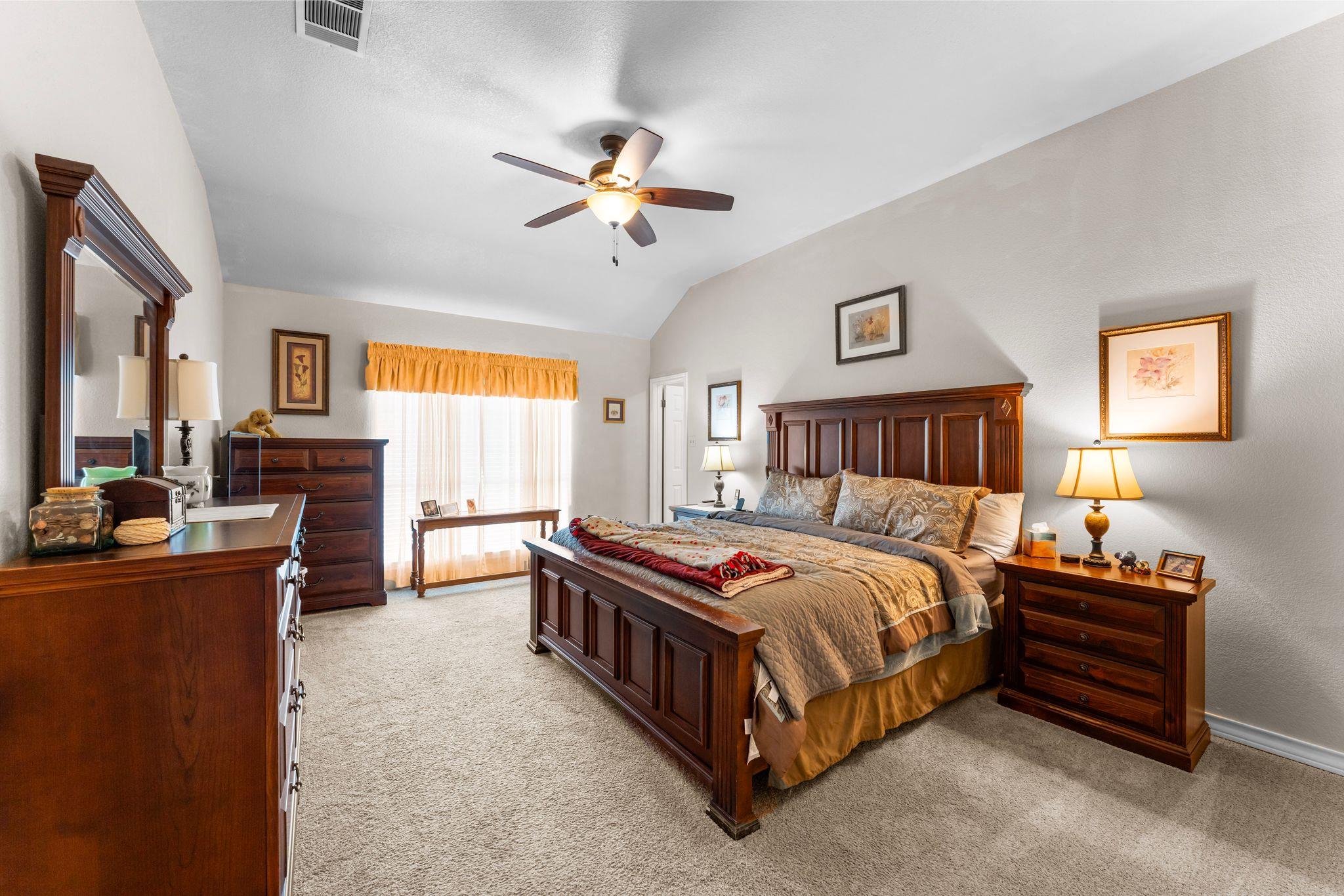 Image 29 of 40 For 221 Breakaway Rd