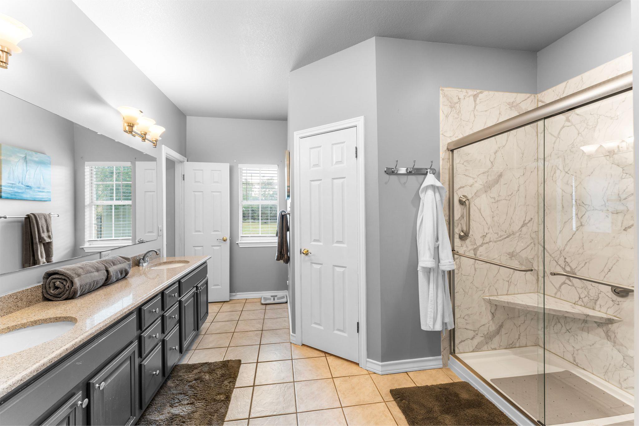 Image 31 of 40 For 221 Breakaway Rd