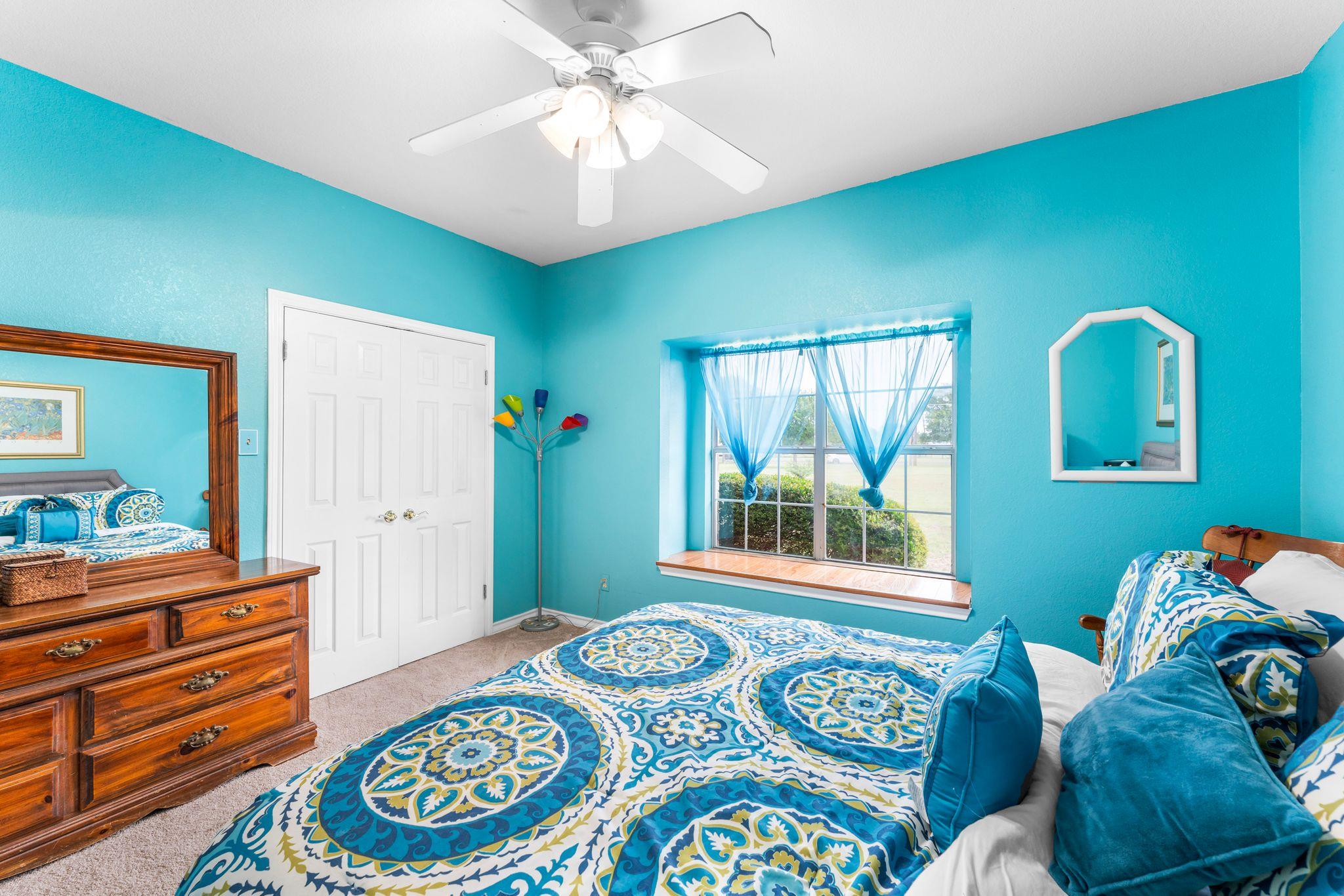 Image 34 of 40 For 221 Breakaway Rd