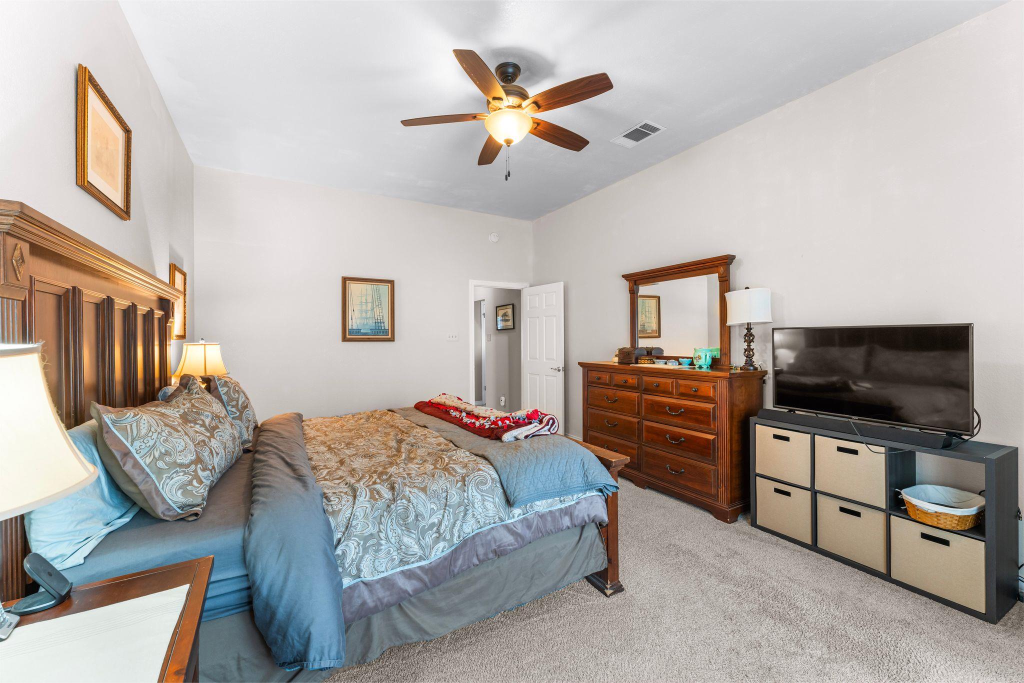 Image 35 of 40 For 221 Breakaway Rd