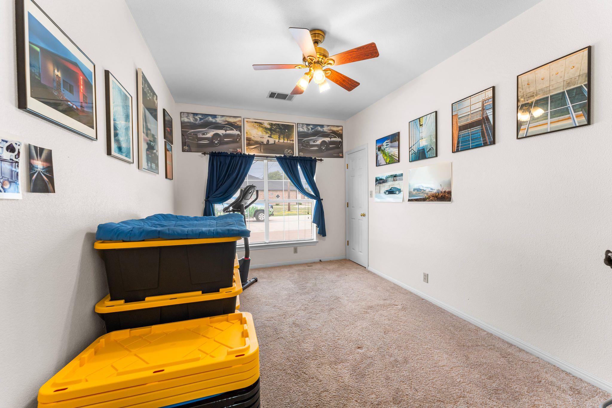 Image 37 of 40 For 221 Breakaway Rd