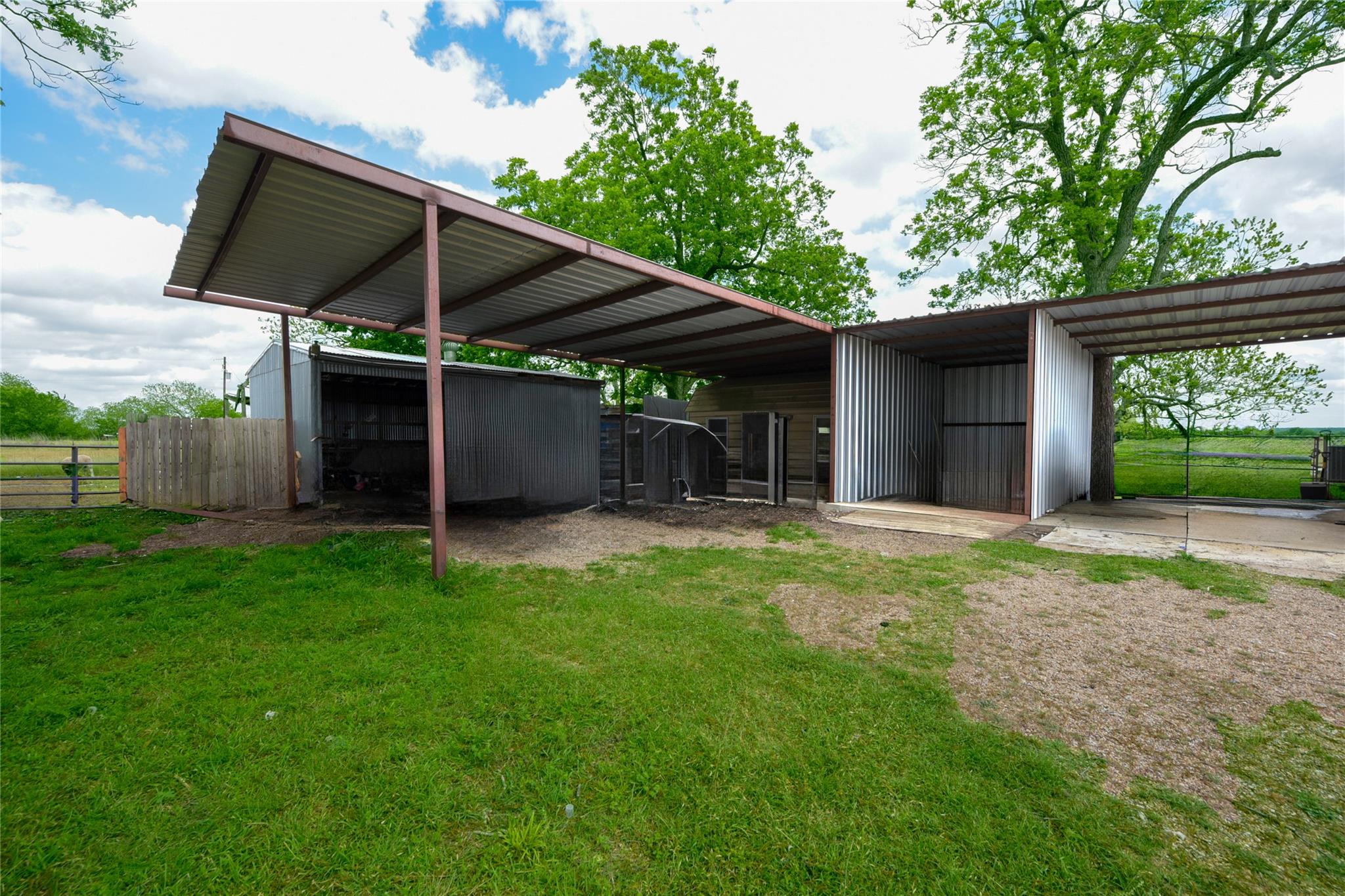 Image 6 of 11 For 7523 State Highway 21 W