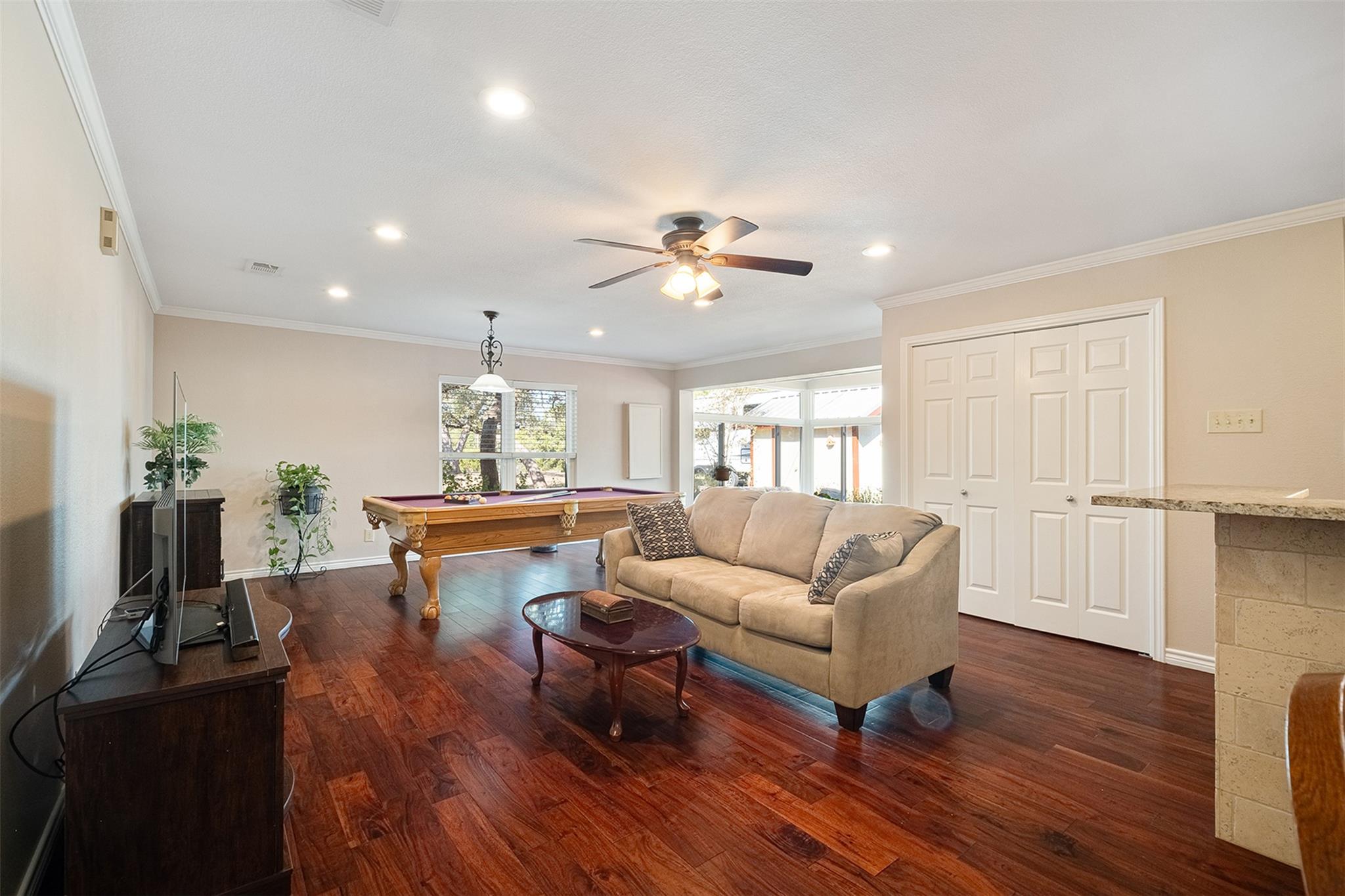 Image 17 of 38 For 280 Sunset Ter