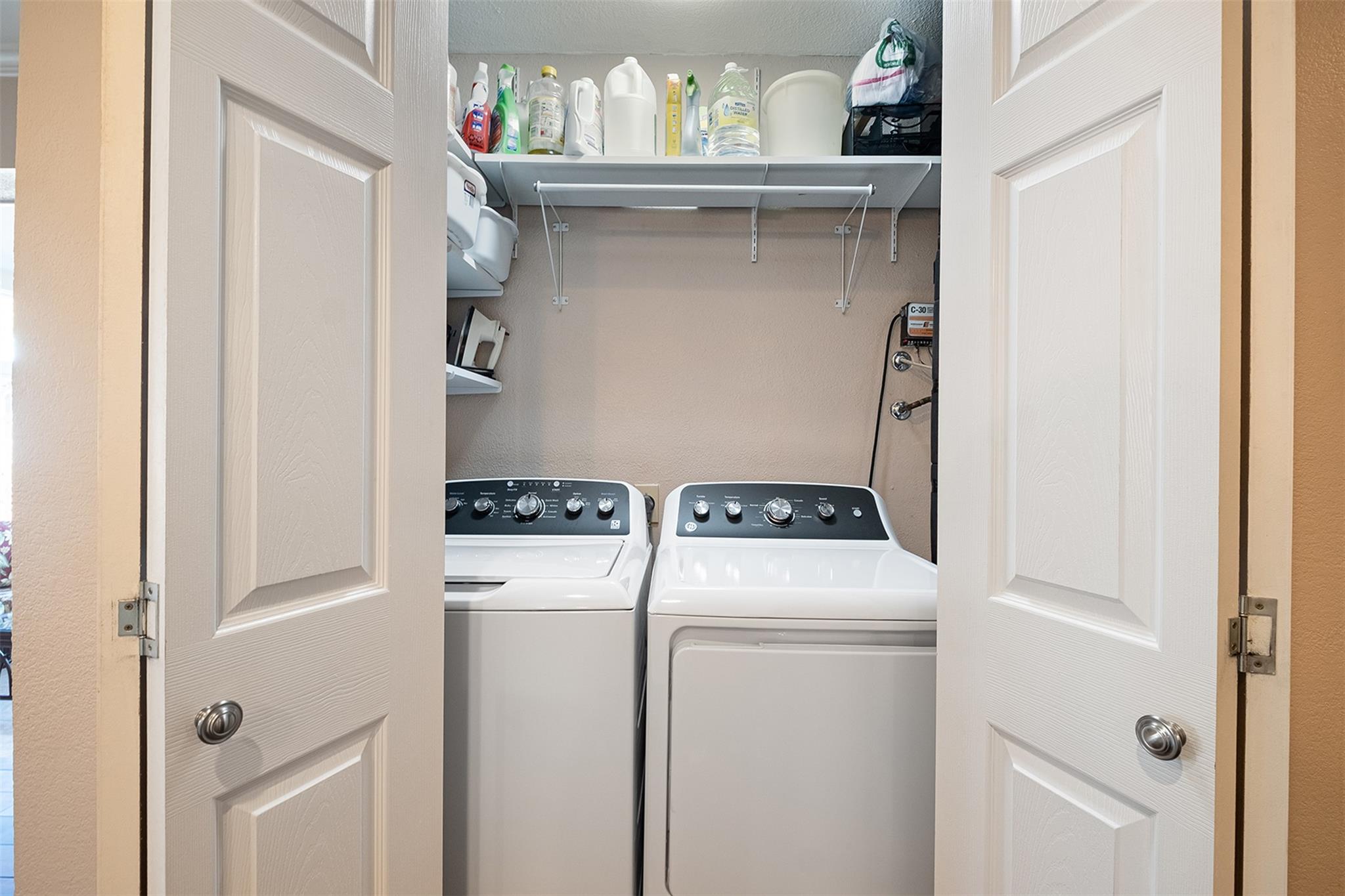 Image 19 of 38 For 280 Sunset Ter