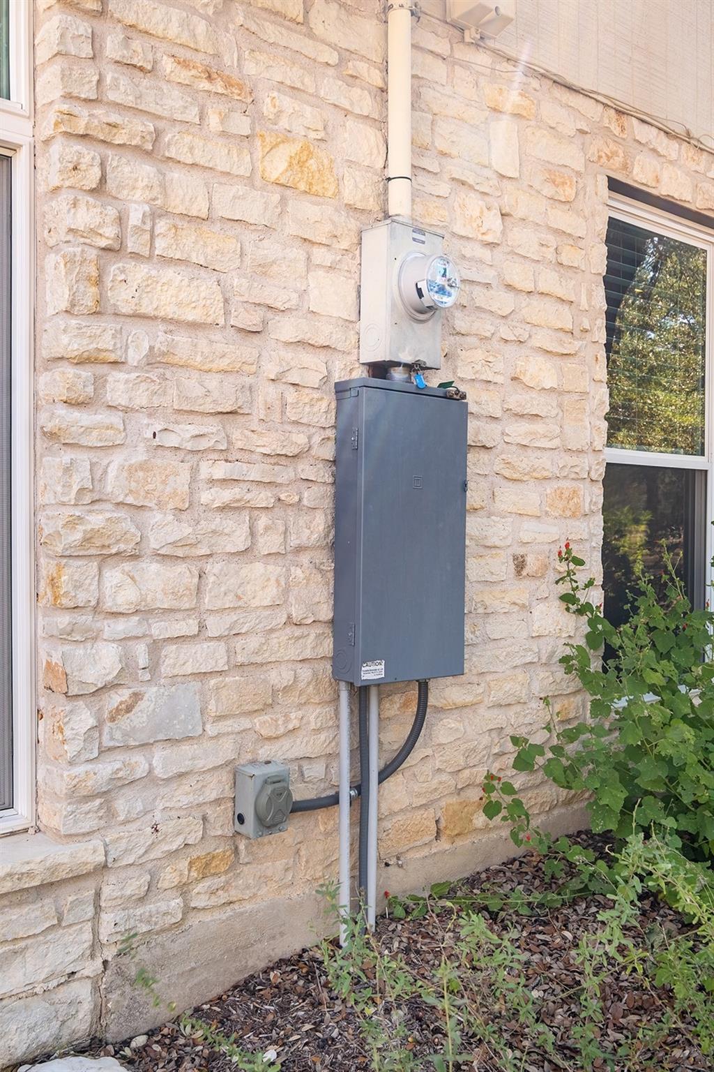 Image 21 of 38 For 280 Sunset Ter