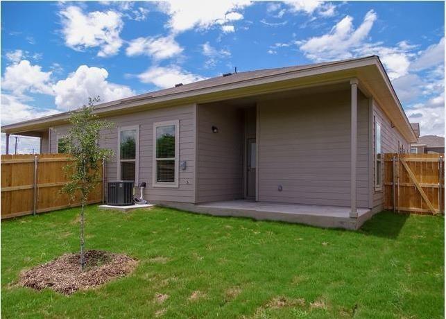 Image 2 of 15 For 2216 Avery Vlg 2214