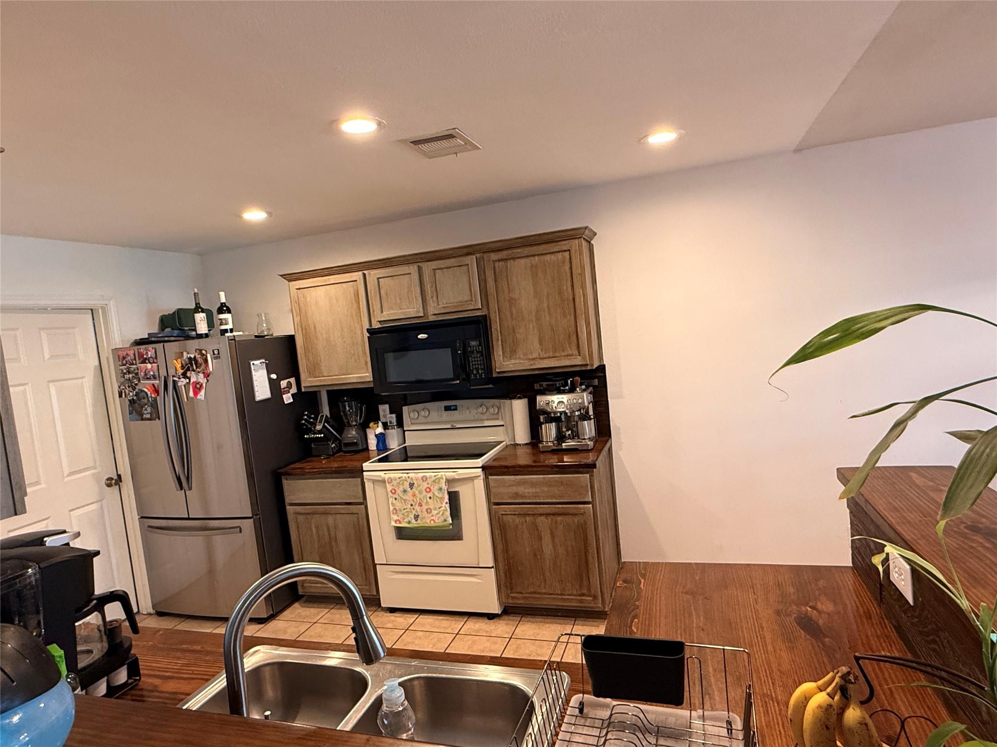 Image 2 of 40 For 3254 Swallow Pointe