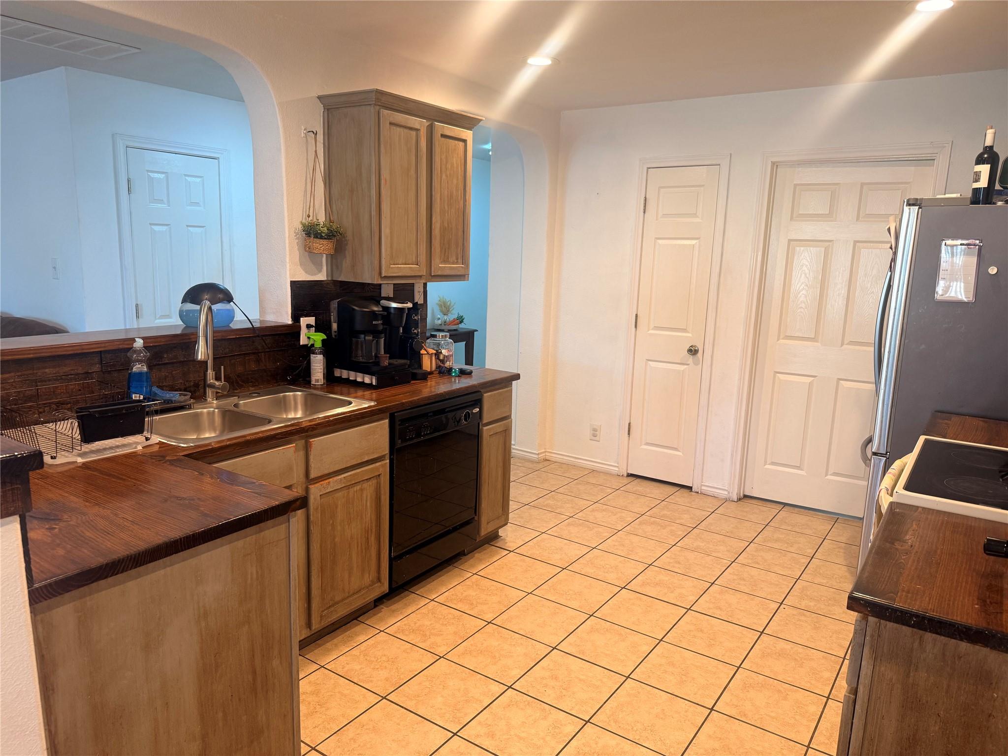 Image 3 of 40 For 3254 Swallow Pointe