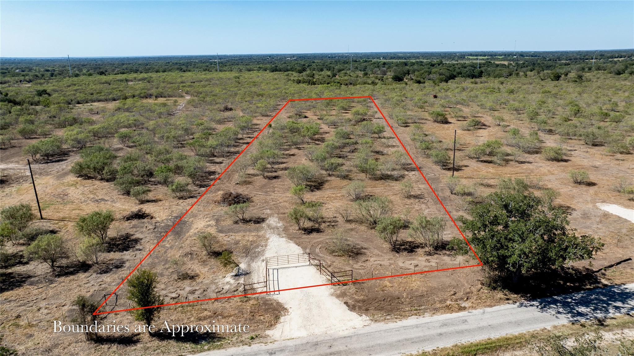 Details for 103 Spanish Oak Rd, Lockhart, TX 78616