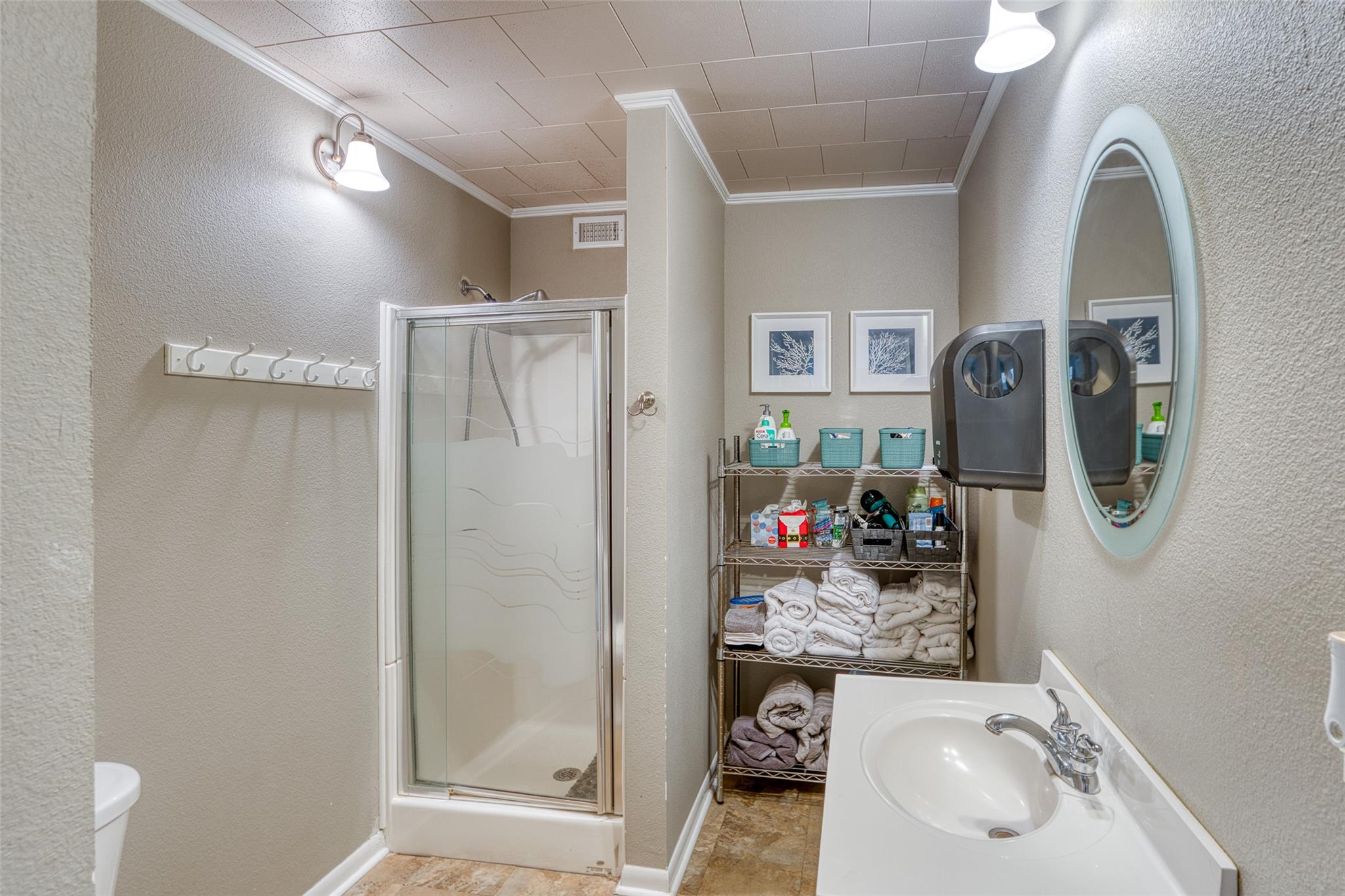 Image 16 of 37 For 815 County Road 126