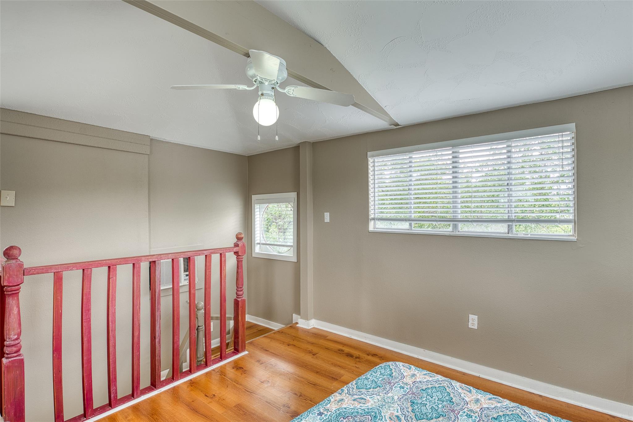 Image 21 of 37 For 815 County Road 126