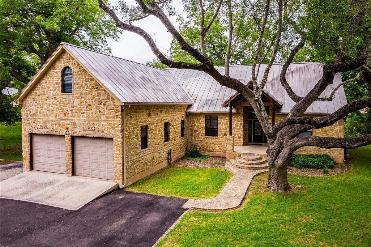 Image 2 of 39 For 302 Guadalupe River Dr