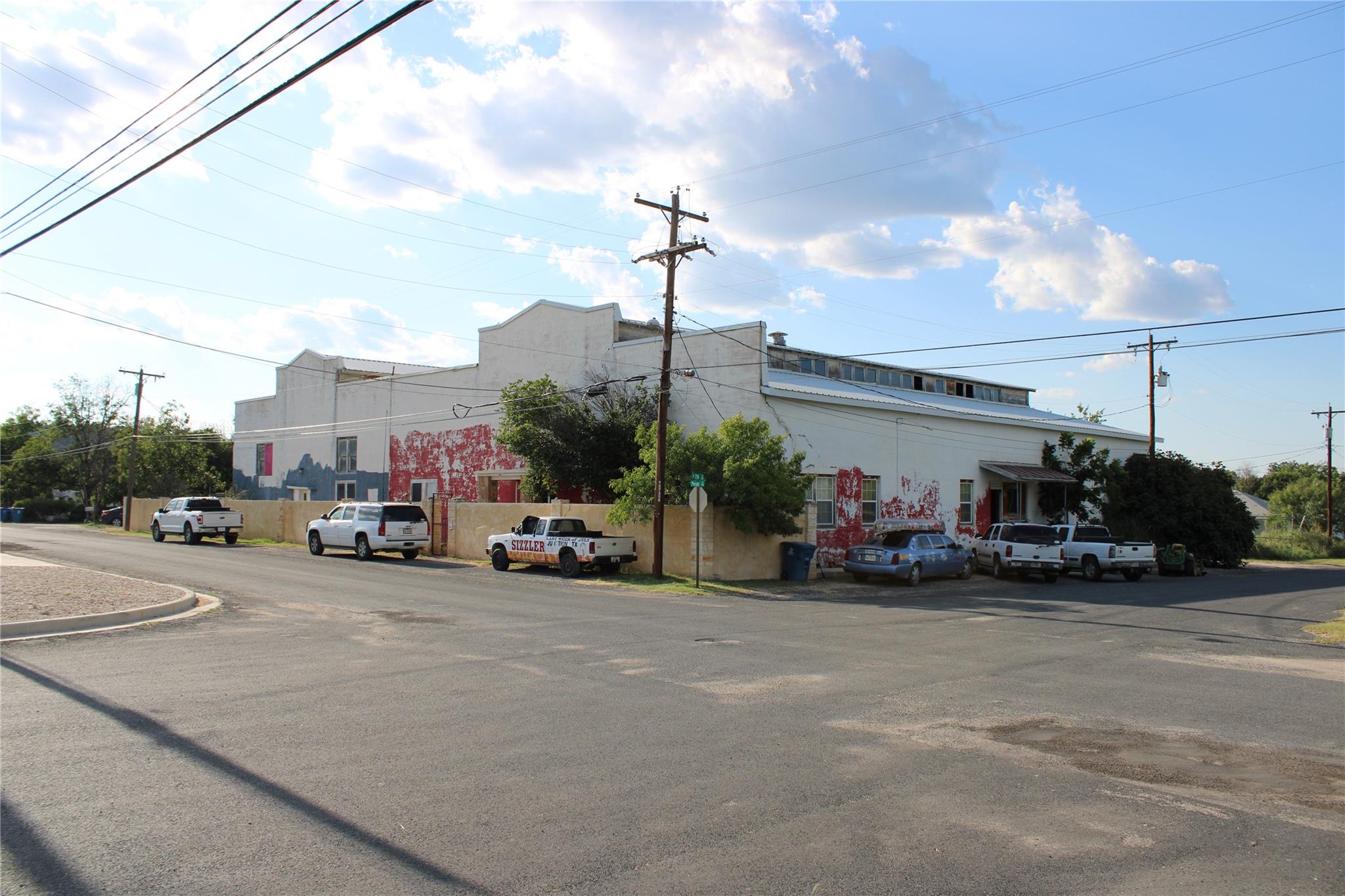 Image 18 of 18 For 702 Pecan St