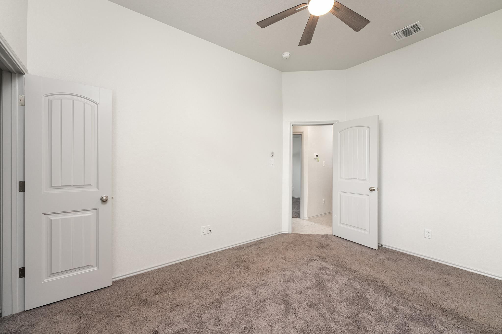 Image 19 of 38 For 2518 Gail Dr