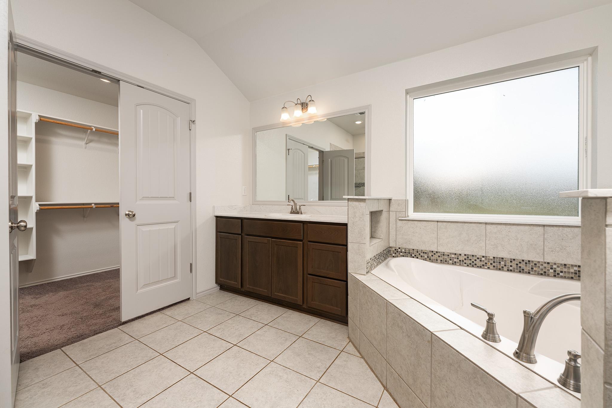 Image 24 of 38 For 2518 Gail Dr