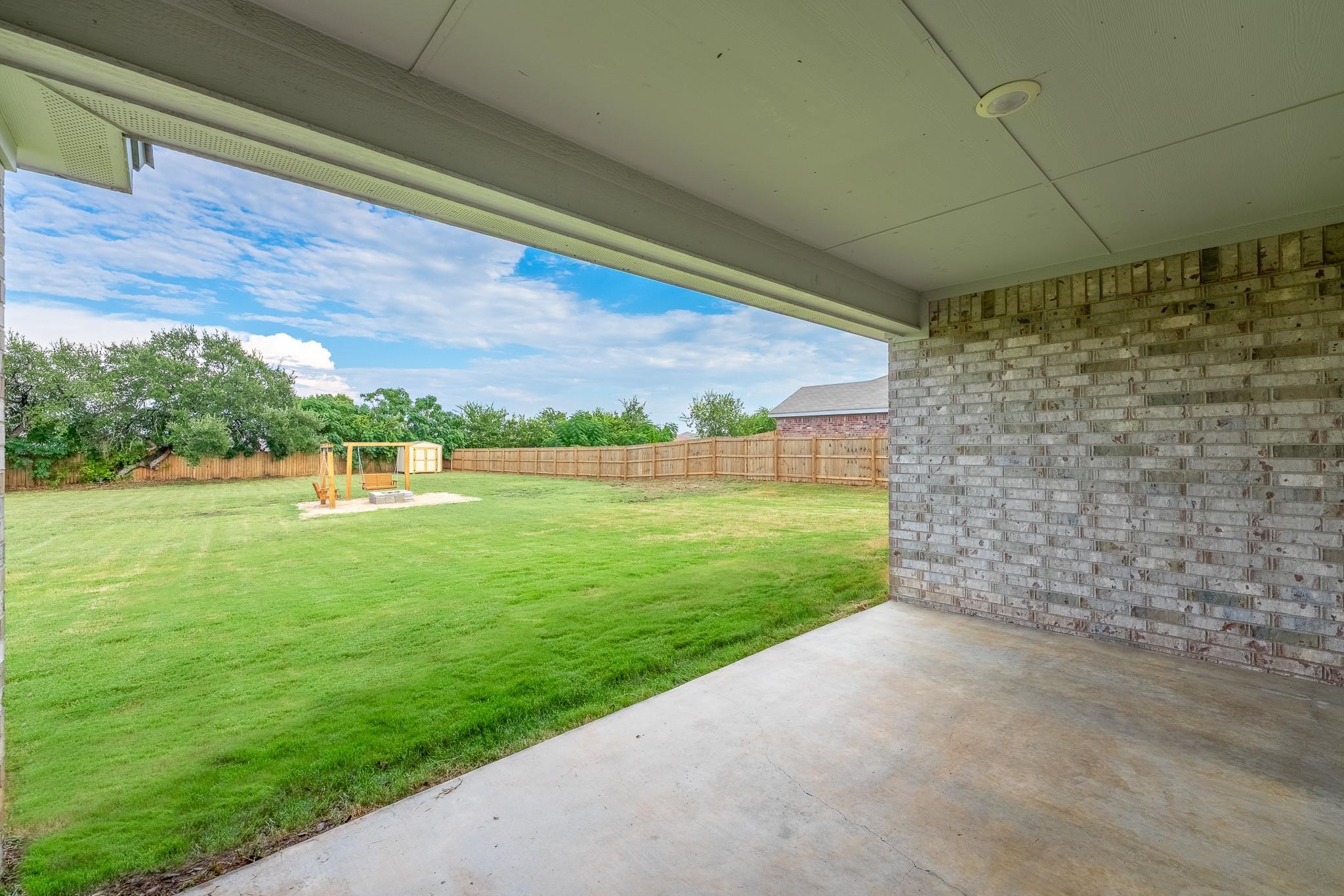 Image 33 of 38 For 2518 Gail Dr