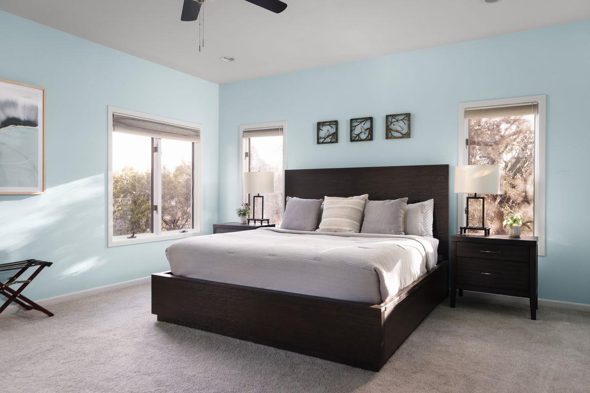 Image 17 of 30 For 2605 Stratford Dr