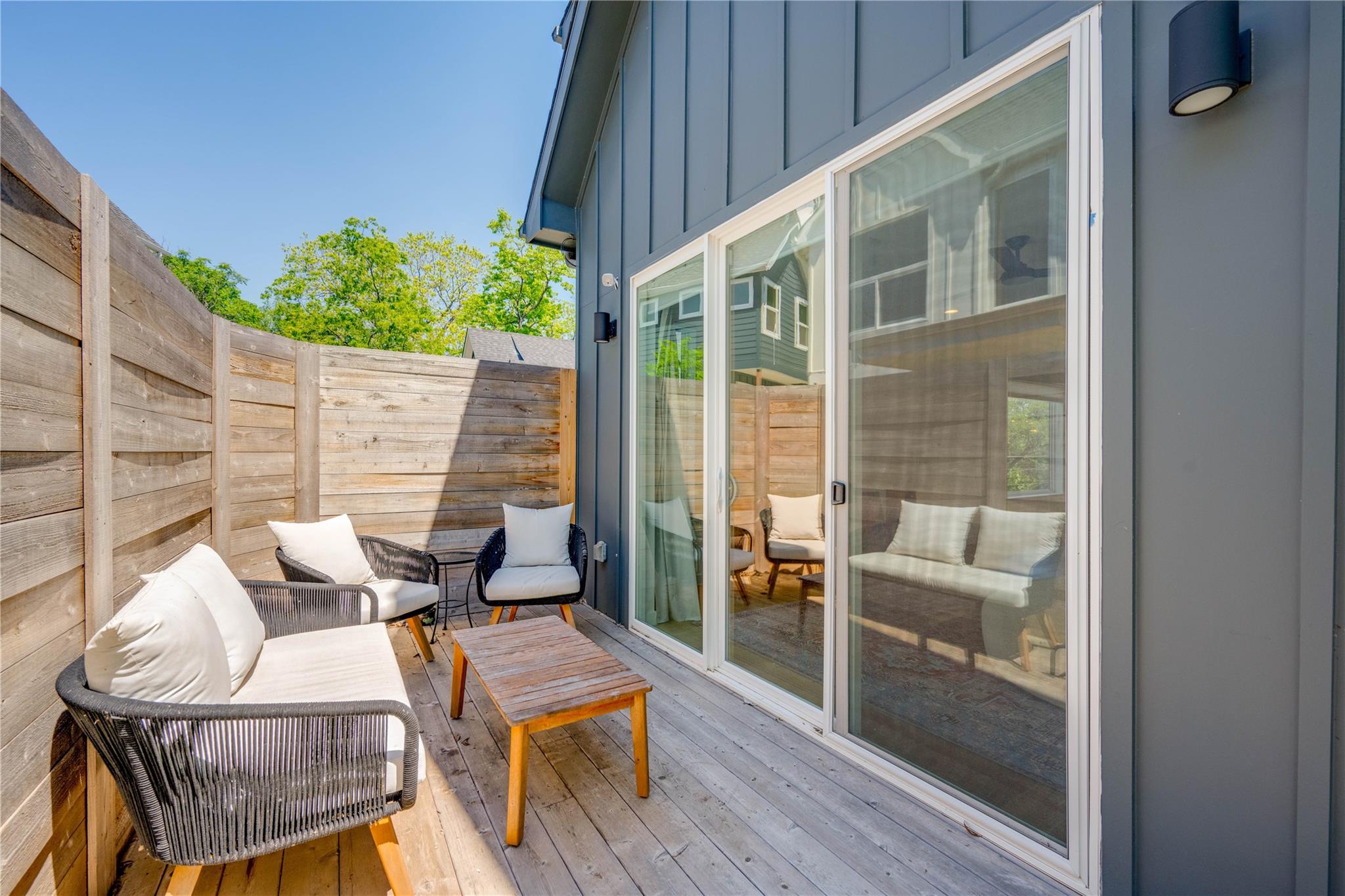 Image 33 of 37 For 1208 Luna St 1