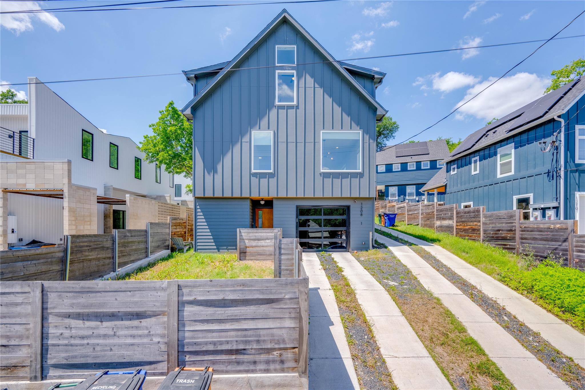 Image 37 of 37 For 1208 Luna St 1