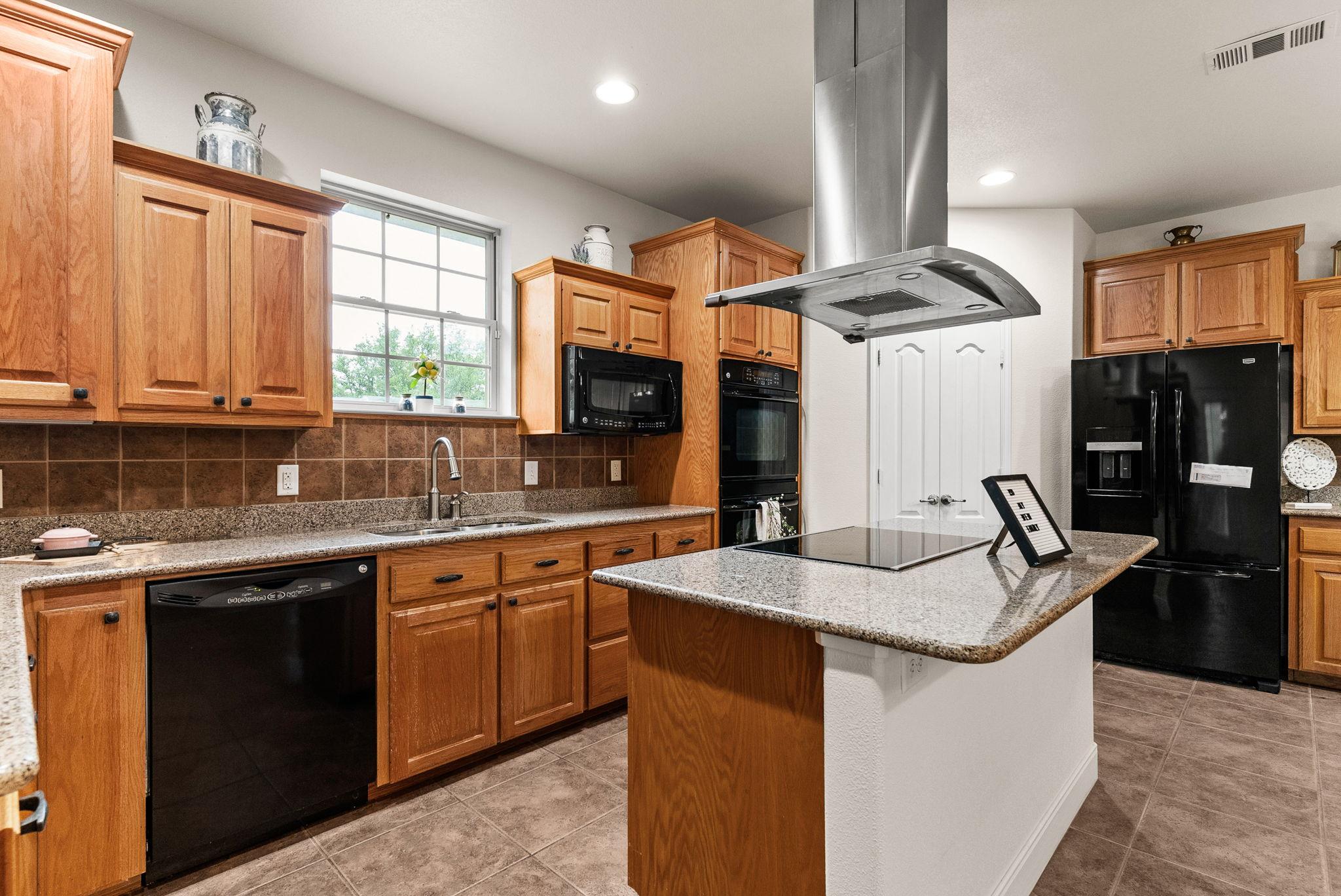 Image 12 of 38 For 2800 Lomas Rodando Calzada Rd