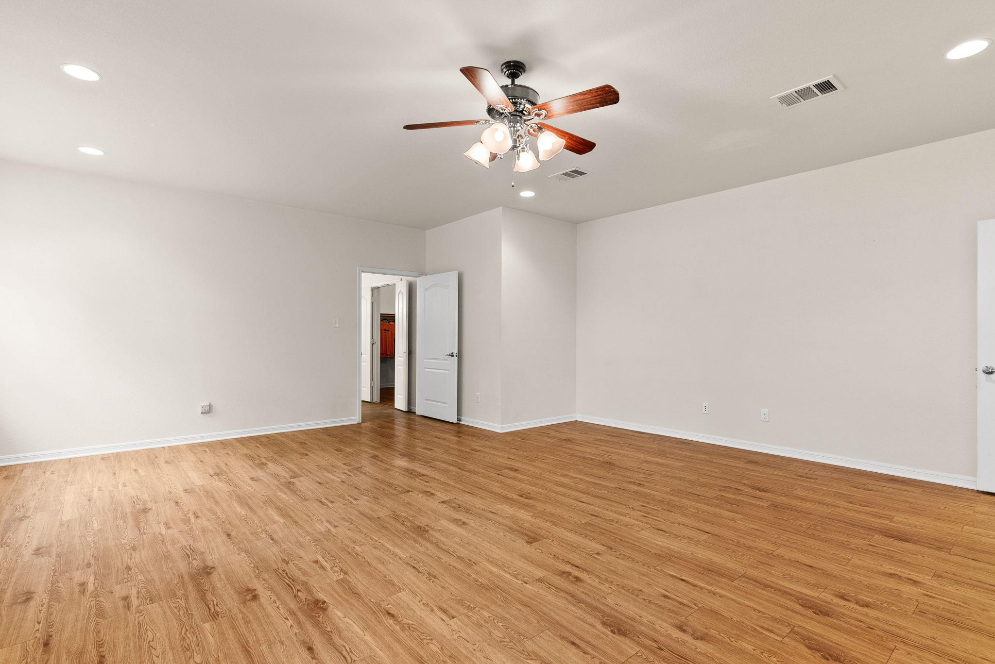 Image 23 of 38 For 2800 Lomas Rodando Calzada Rd