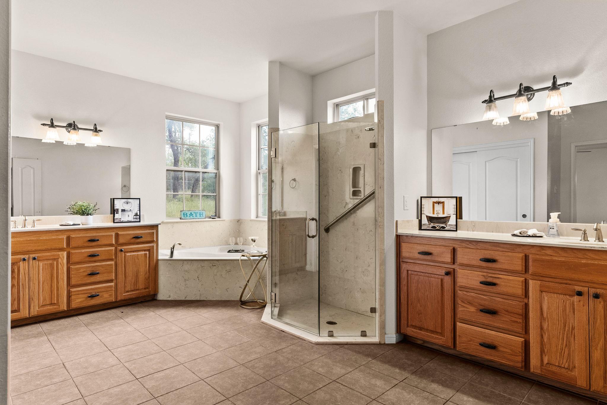 Image 25 of 38 For 2800 Lomas Rodando Calzada Rd