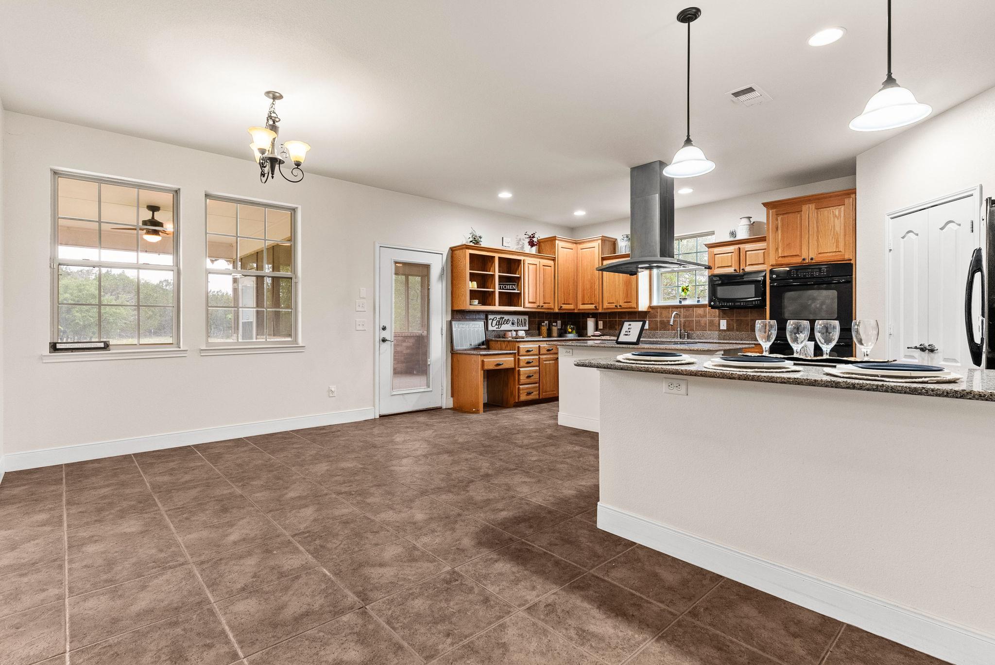 Image 8 of 38 For 2800 Lomas Rodando Calzada Rd