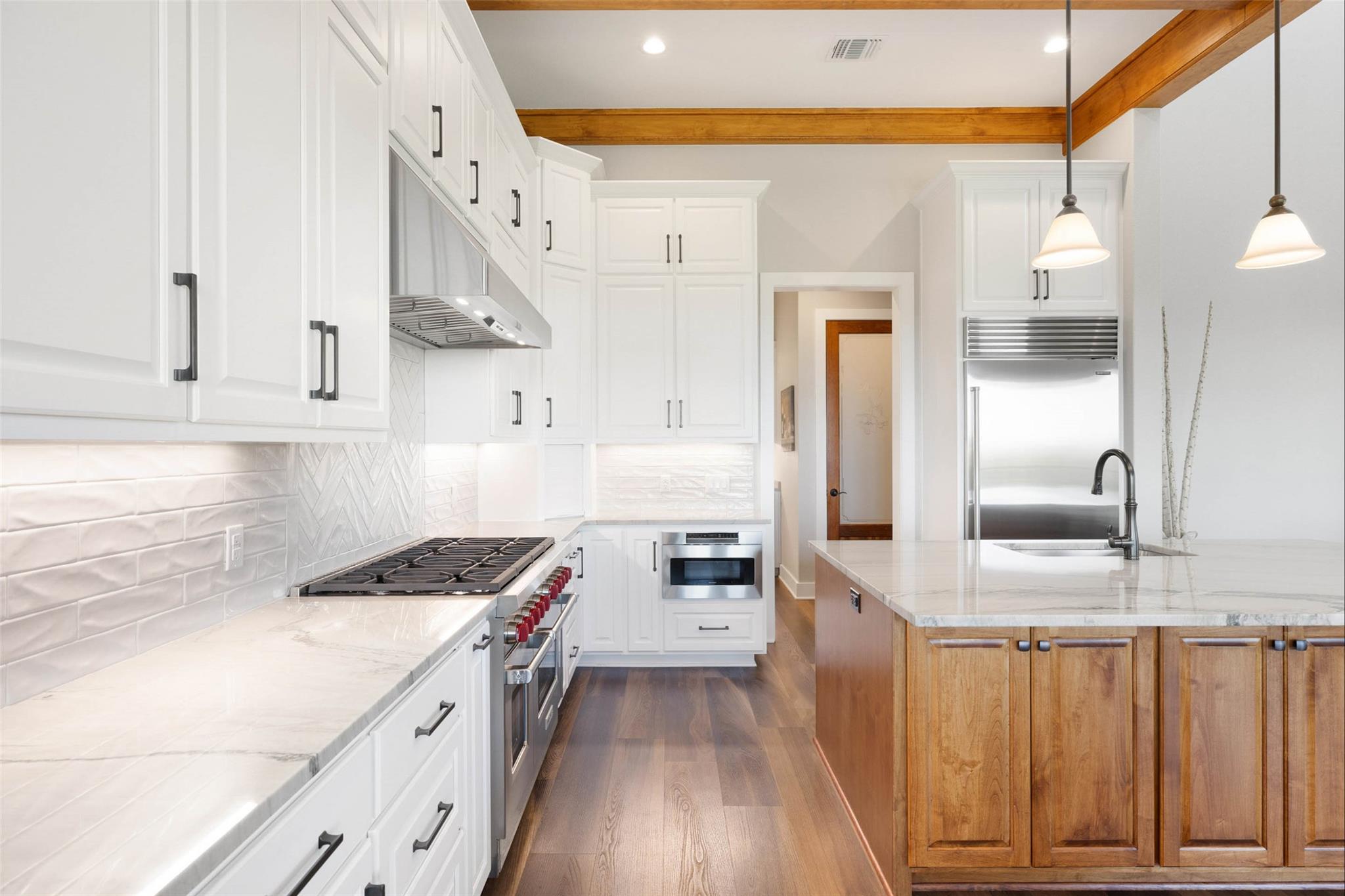 Image 11 of 40 For 234 Elk Run Cv