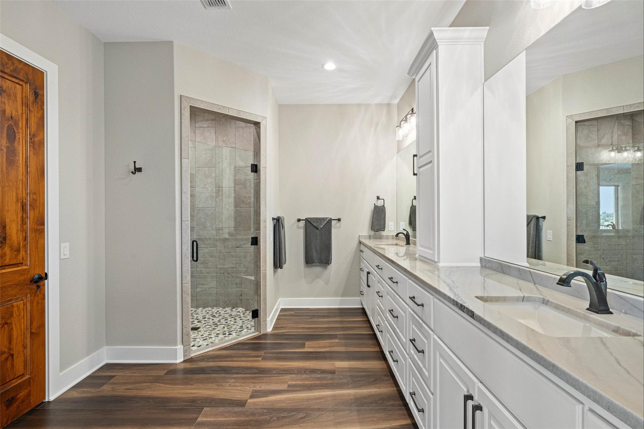 Image 20 of 40 For 234 Elk Run Cv