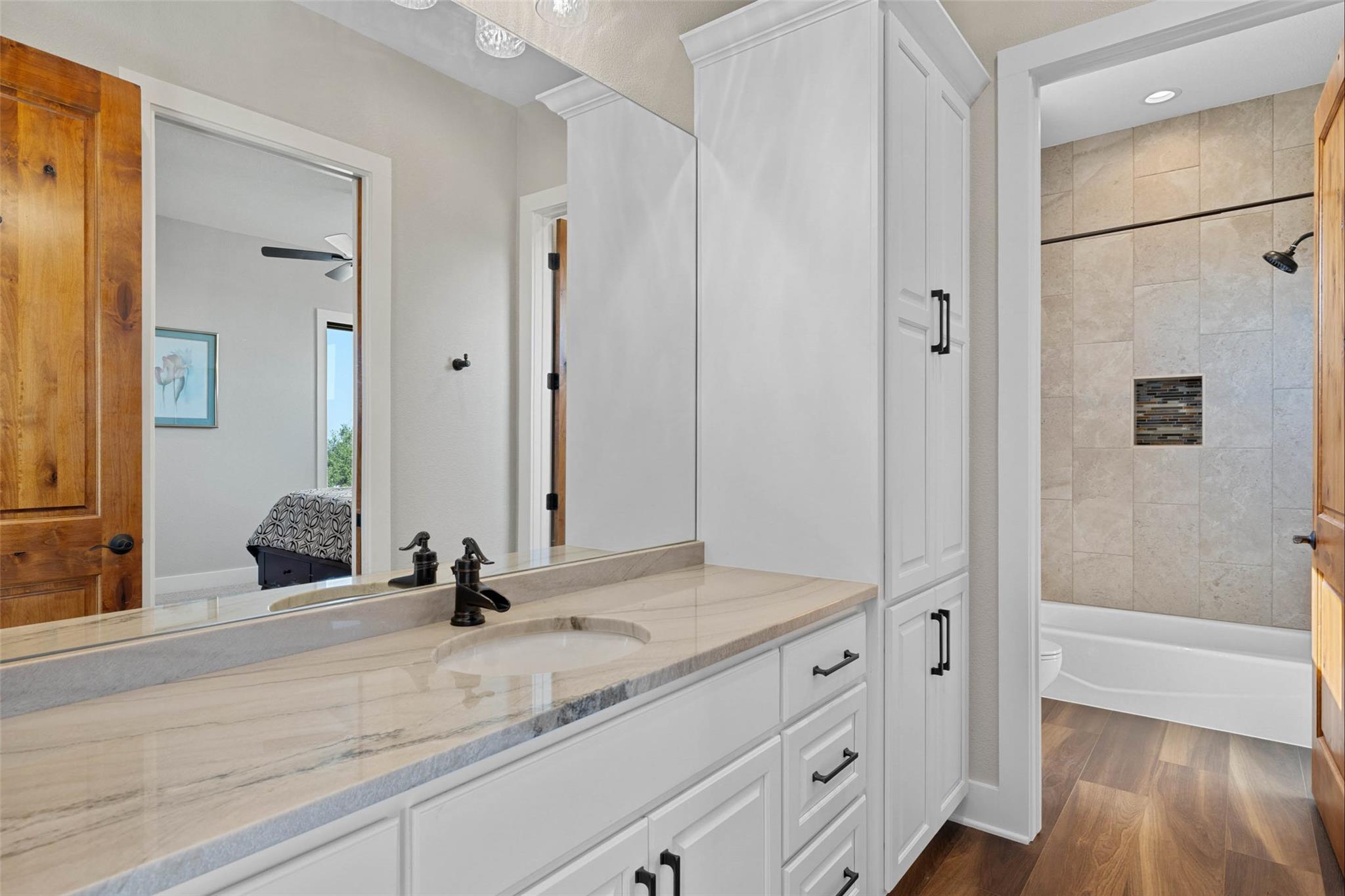 Image 28 of 40 For 234 Elk Run Cv