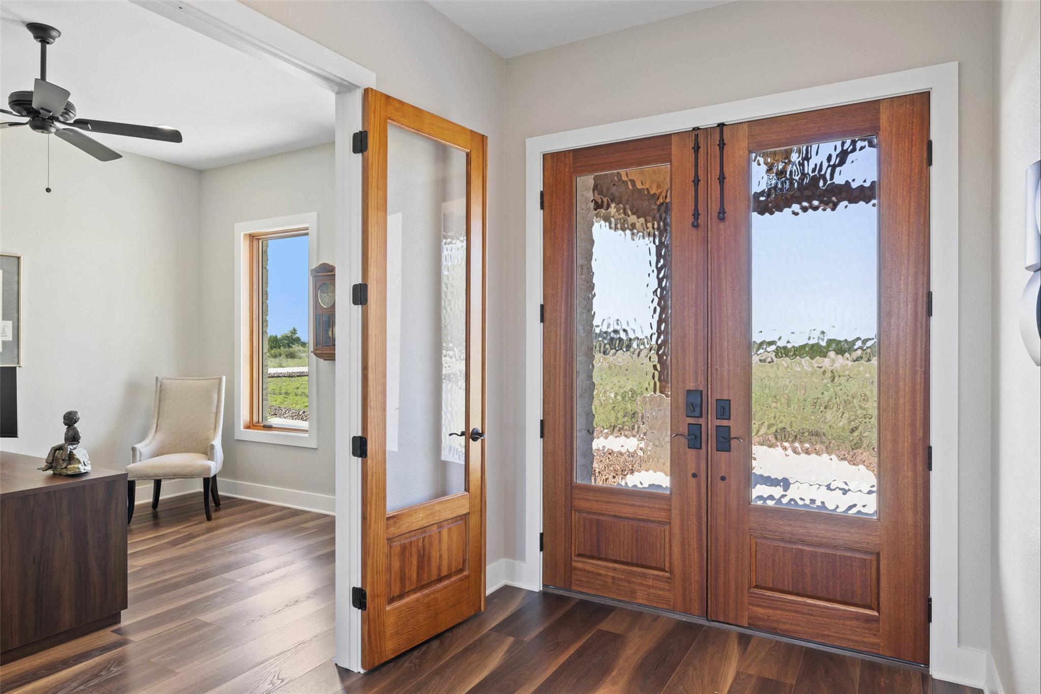 Image 4 of 40 For 234 Elk Run Cv