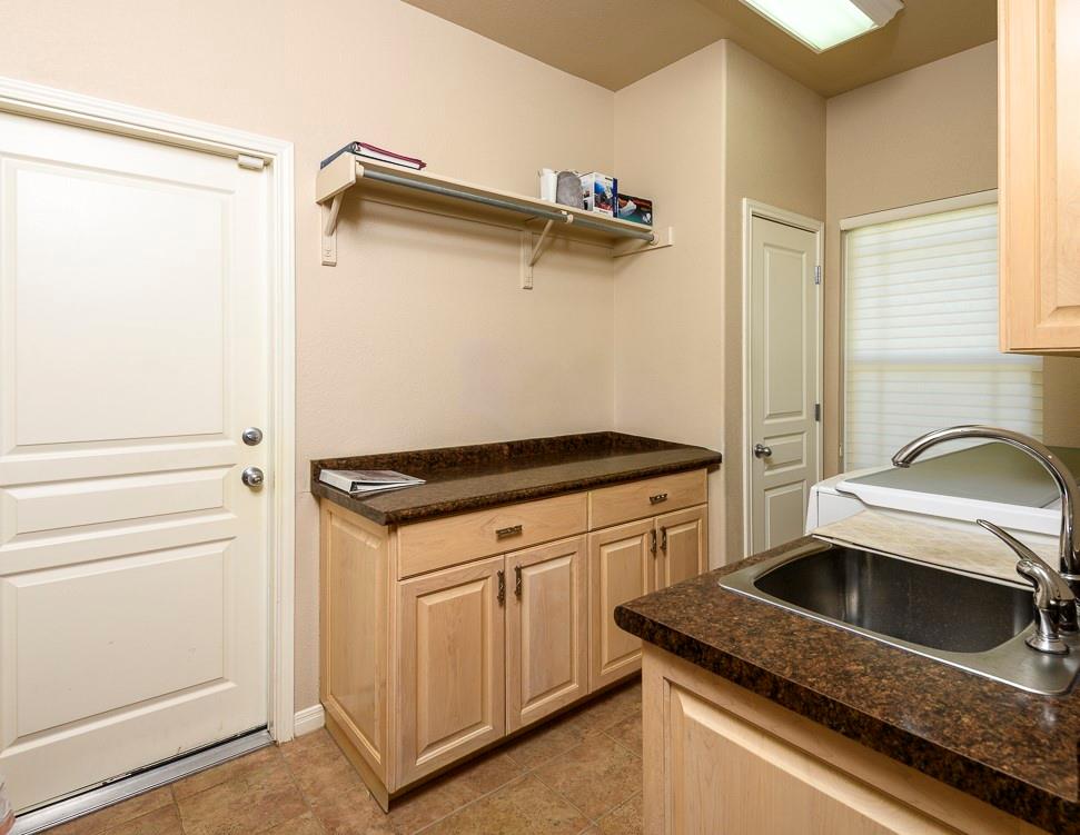 Image 24 of 40 For 2263 Stratford Grace