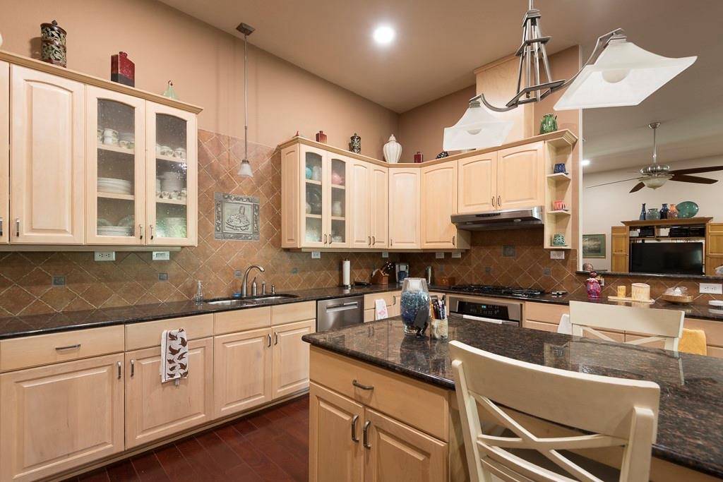 Image 31 of 40 For 2263 Stratford Grace