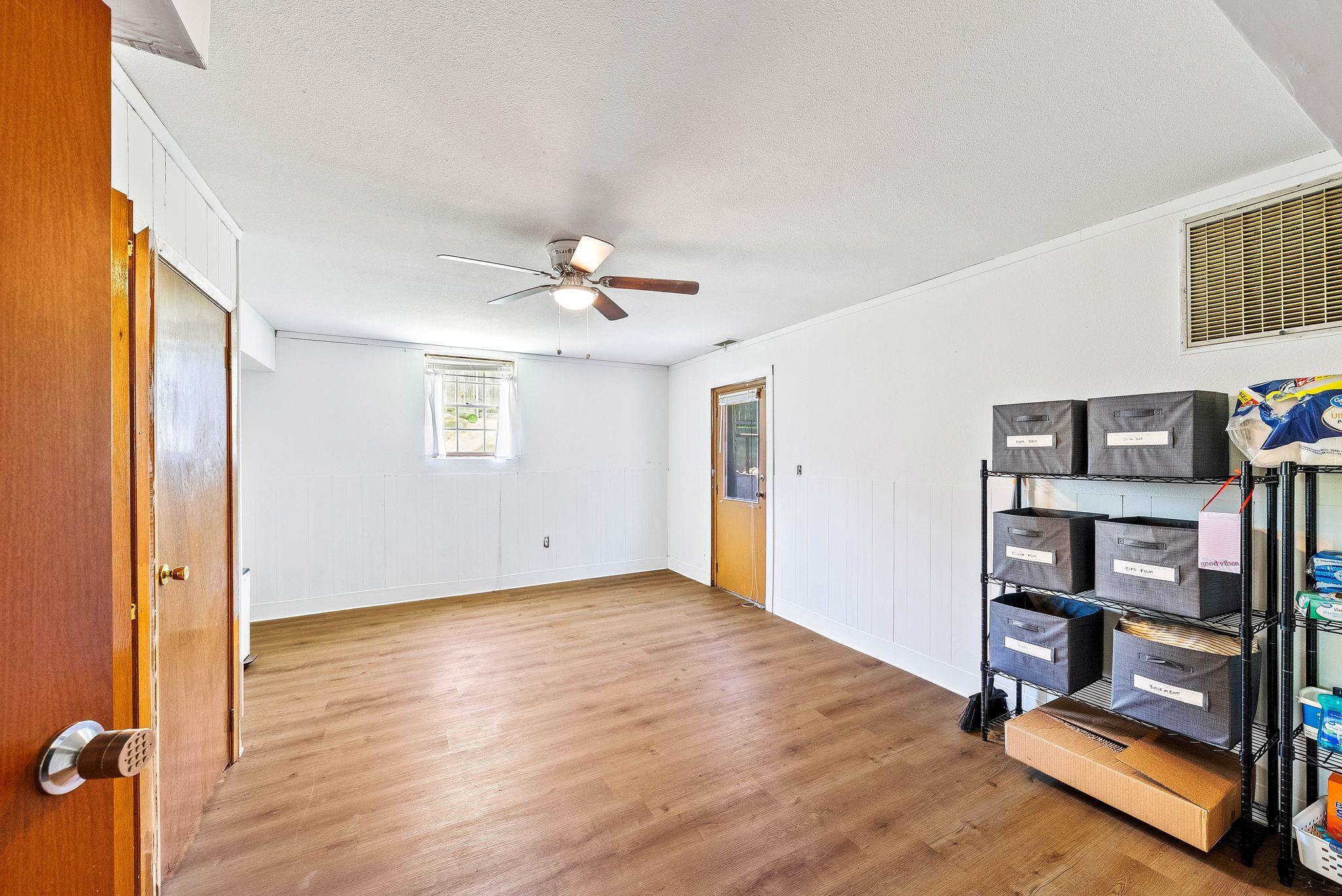 Image 38 of 40 For 730 Gloria Dr