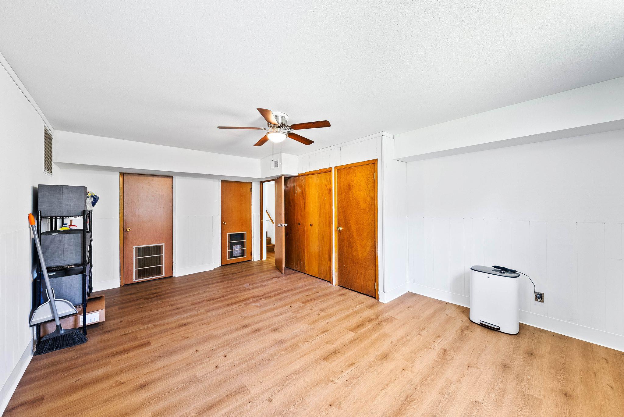 Image 39 of 40 For 730 Gloria Dr