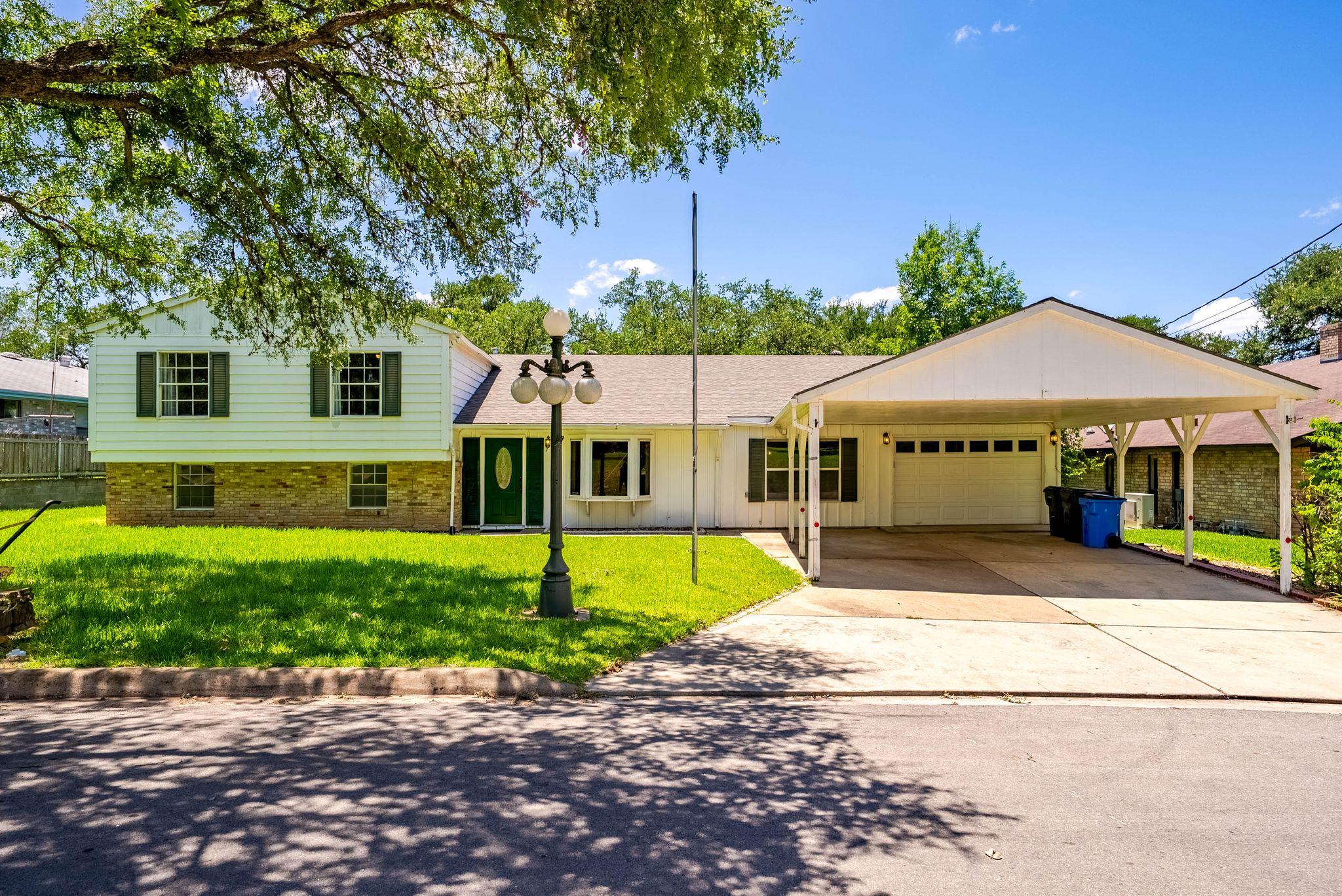 Image 9 of 40 For 730 Gloria Dr